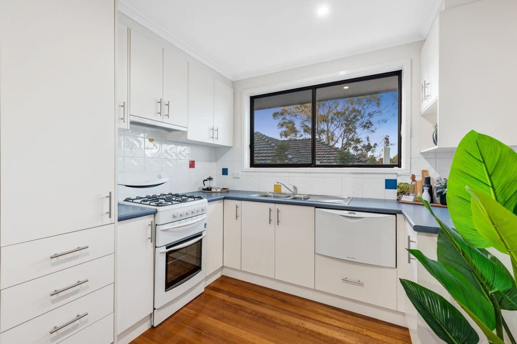 76 Henry Street, Greensborough VIC 3088, Greensborough - Thumbnail 7