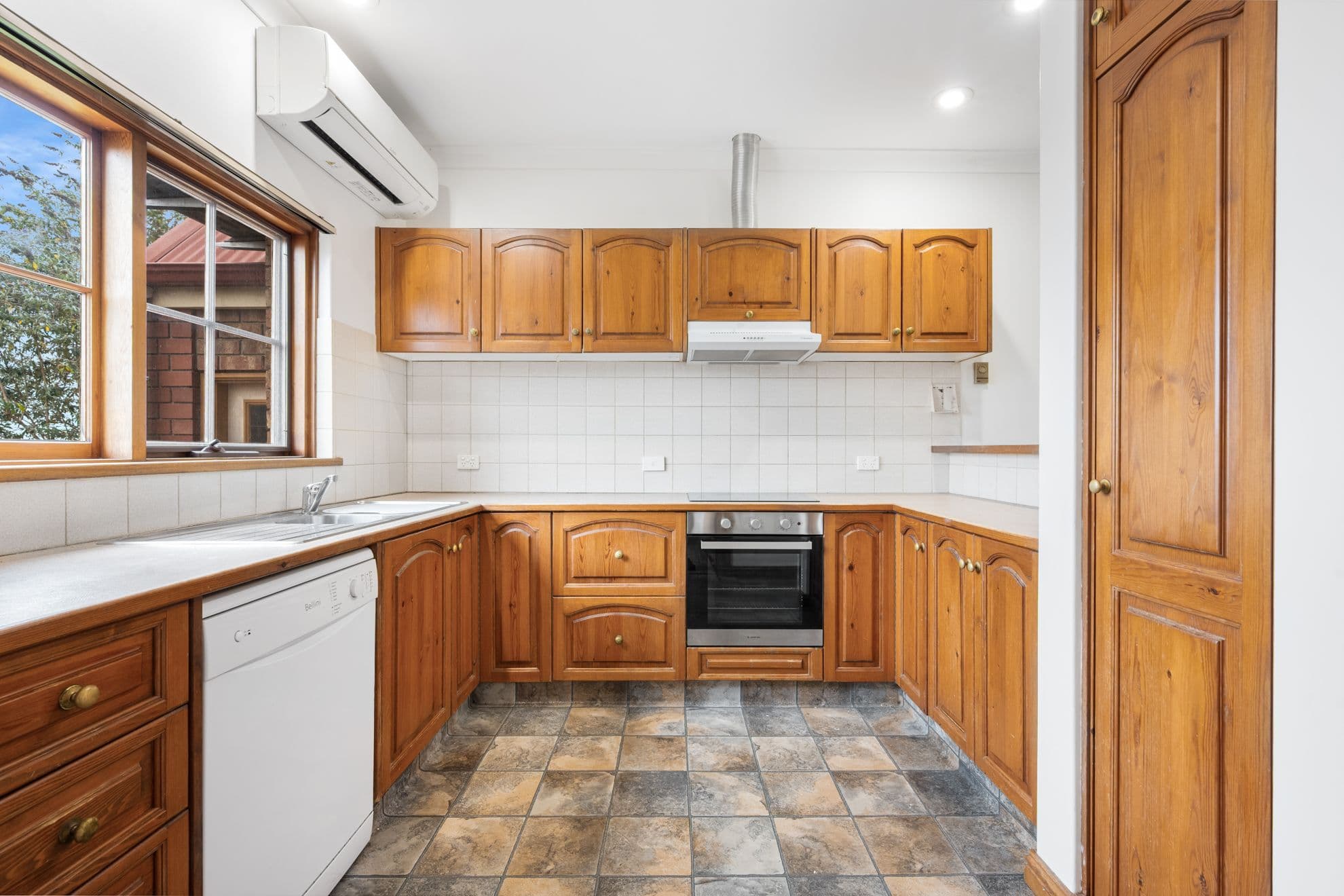 6/48 Crouch Street North, Mount Gambier SA 5290, Mount Gambier - Thumbnail 4