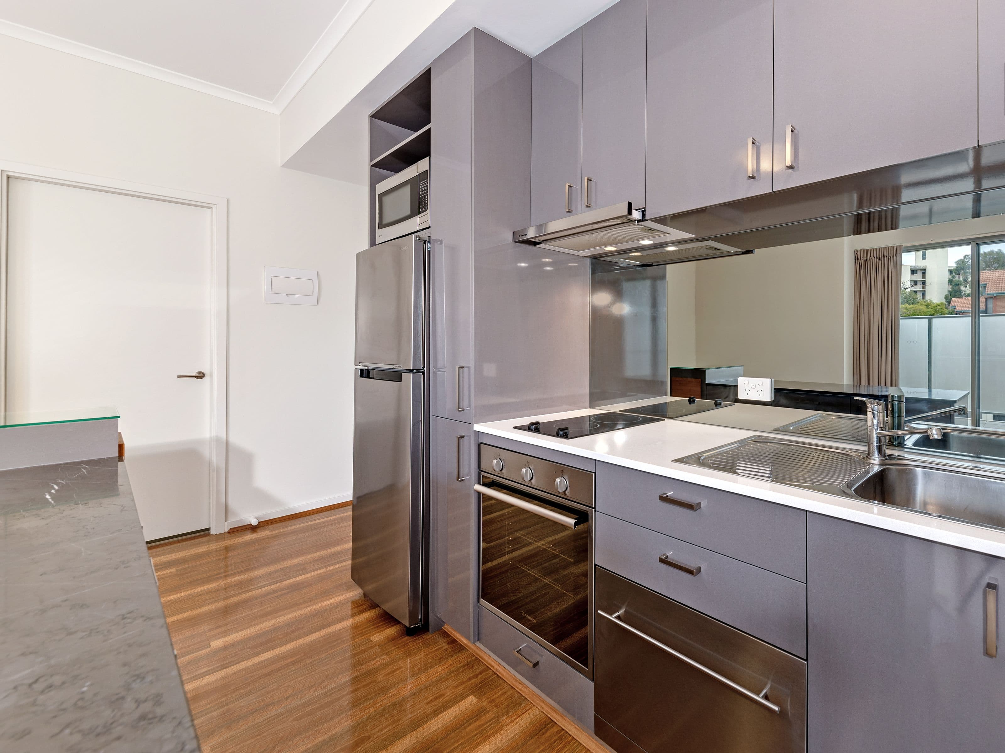 10/35 Wellington Street, East Perth WA 6004, East Perth - Thumbnail 3