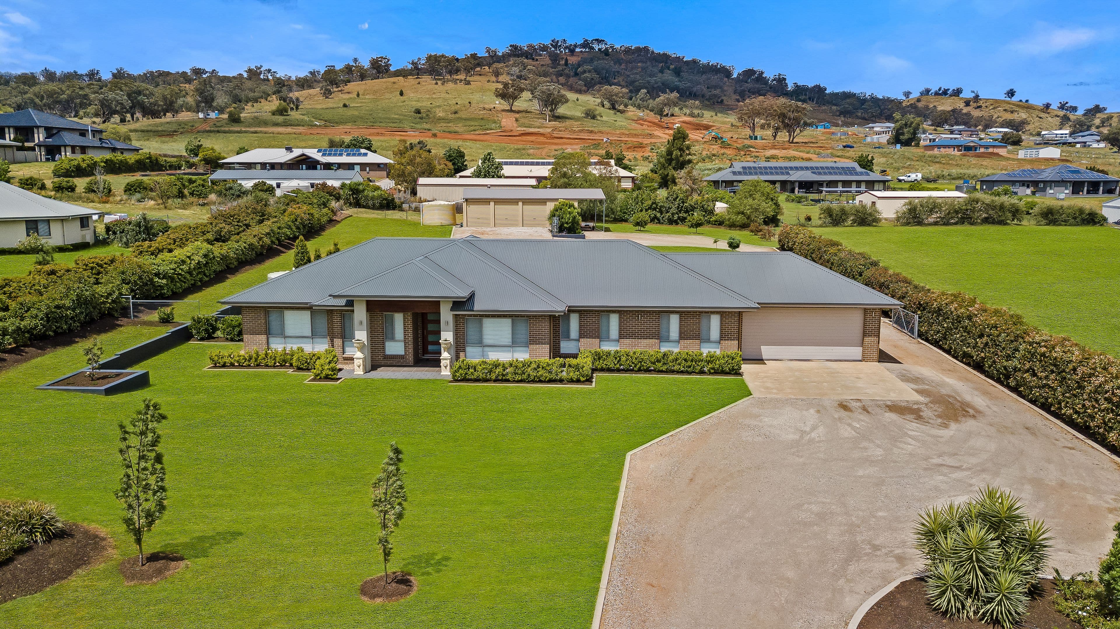 8 Daintree Circuit, Tamworth NSW 2340, Tamworth - Thumbnail 2