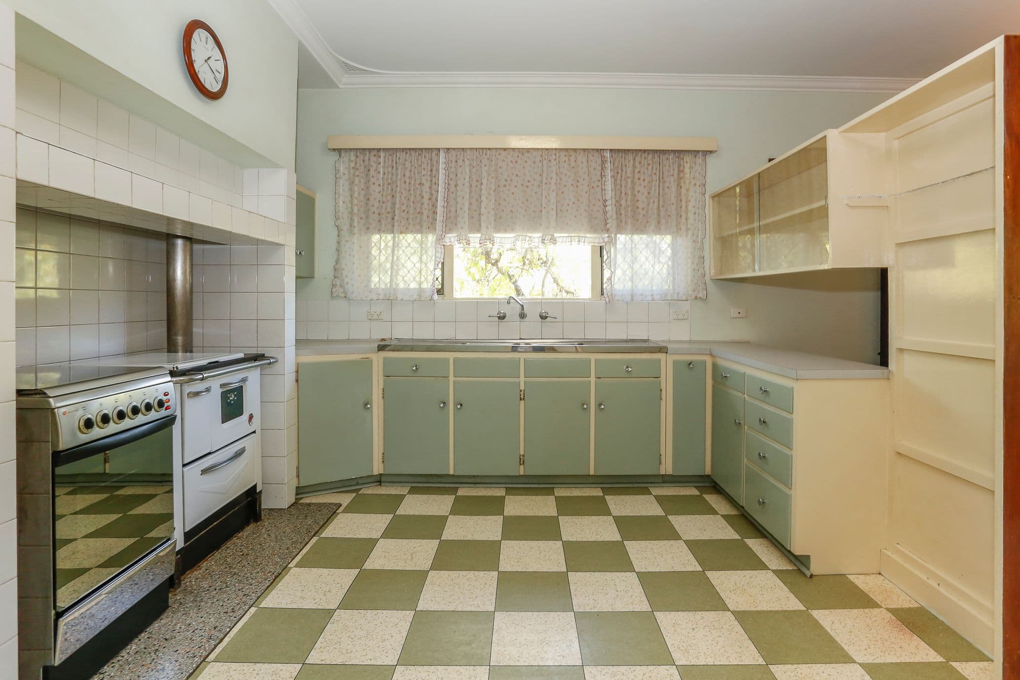 65 Mills Road West, Gosnells WA 6110, Martin - Thumbnail 3
