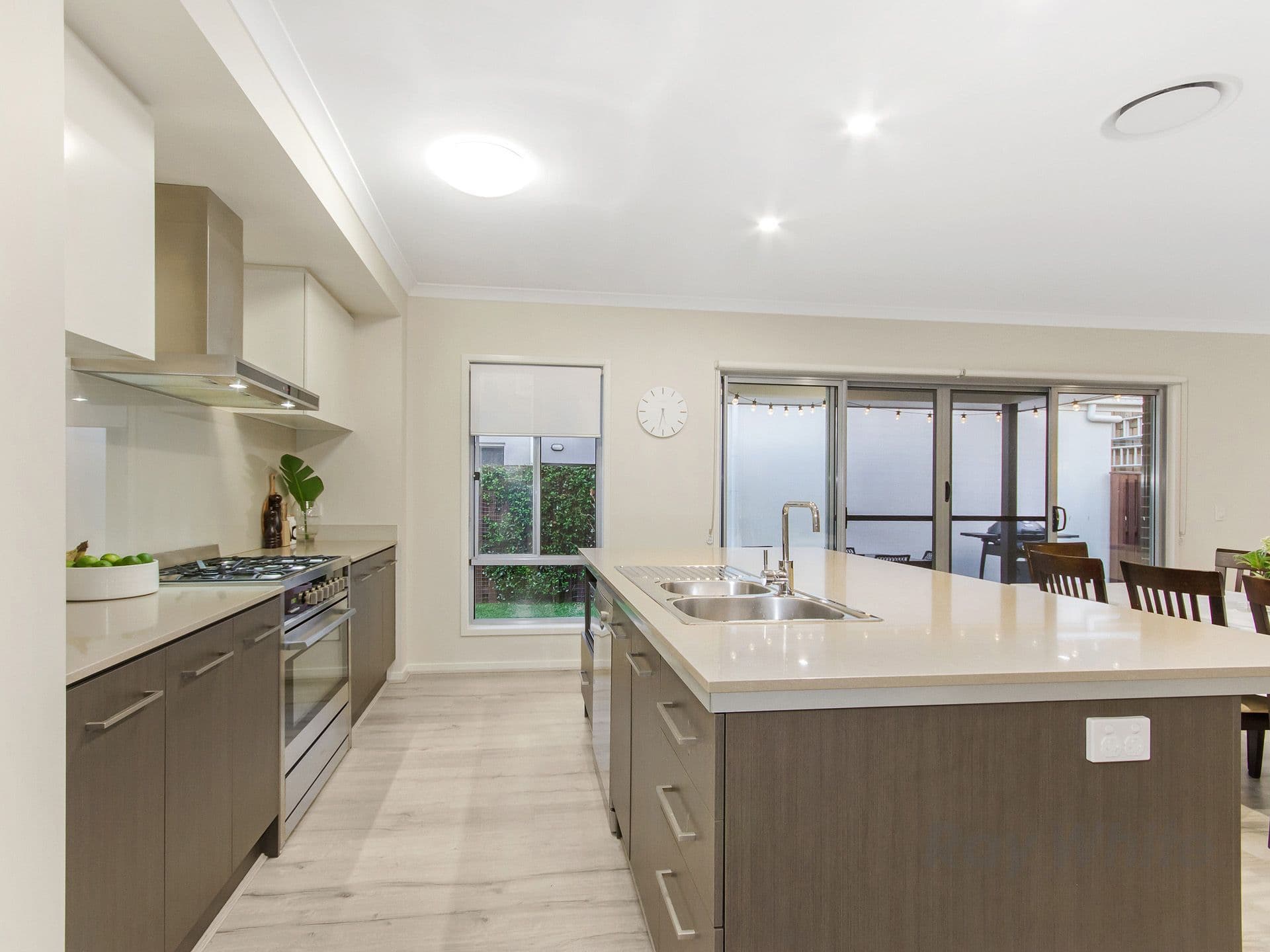 502 Gainsborough Drive, Pimpama QLD 4209, Pimpama - Thumbnail 6