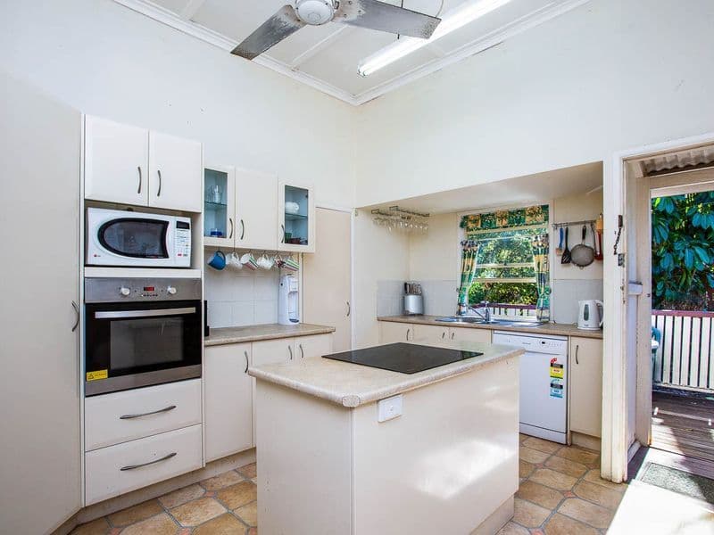 37 Lyon Avenue, Oxley QLD 4075, Oxley - Thumbnail 4