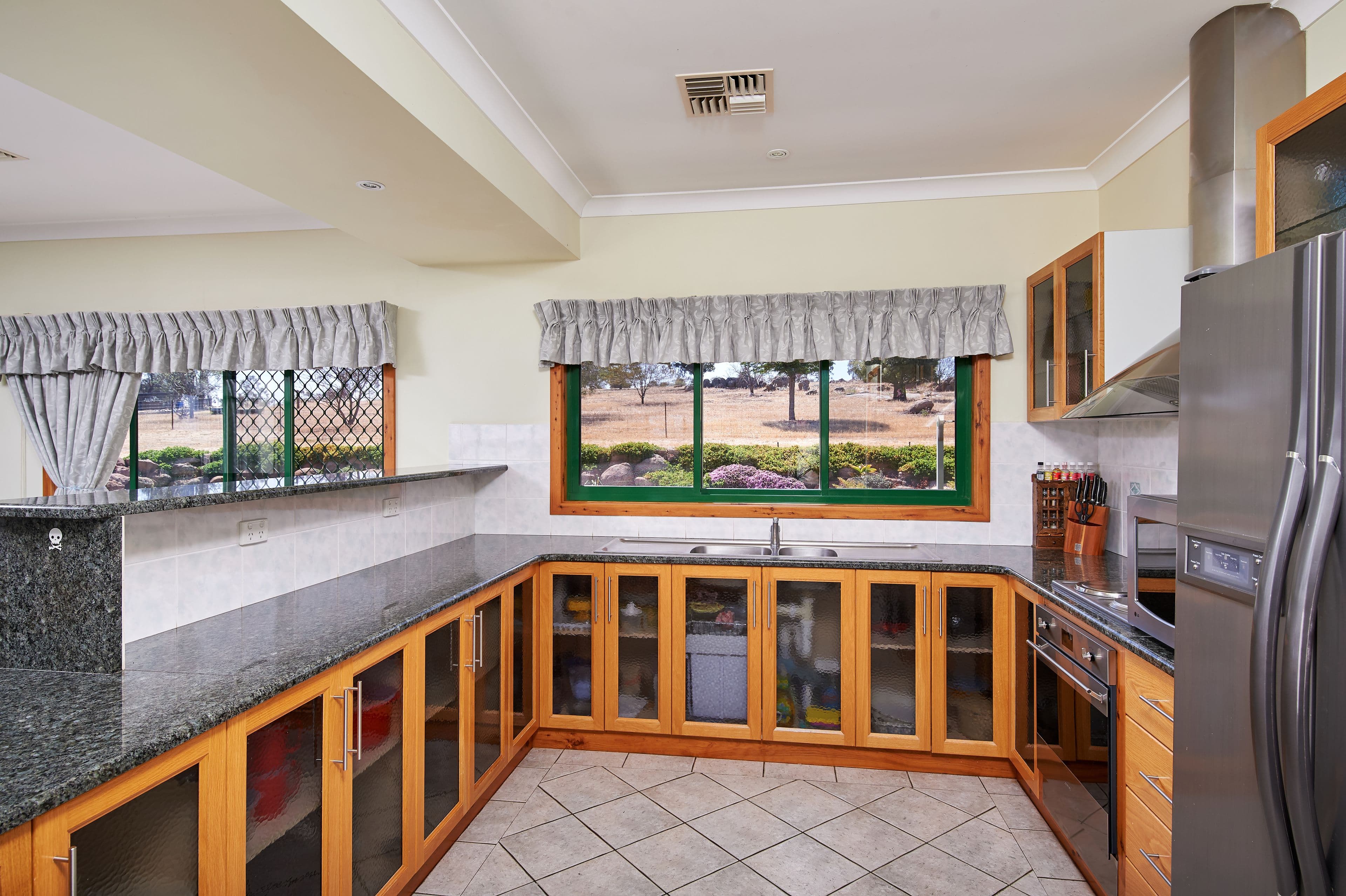 351 East Street, Cartwrights Hill - Thumbnail 4