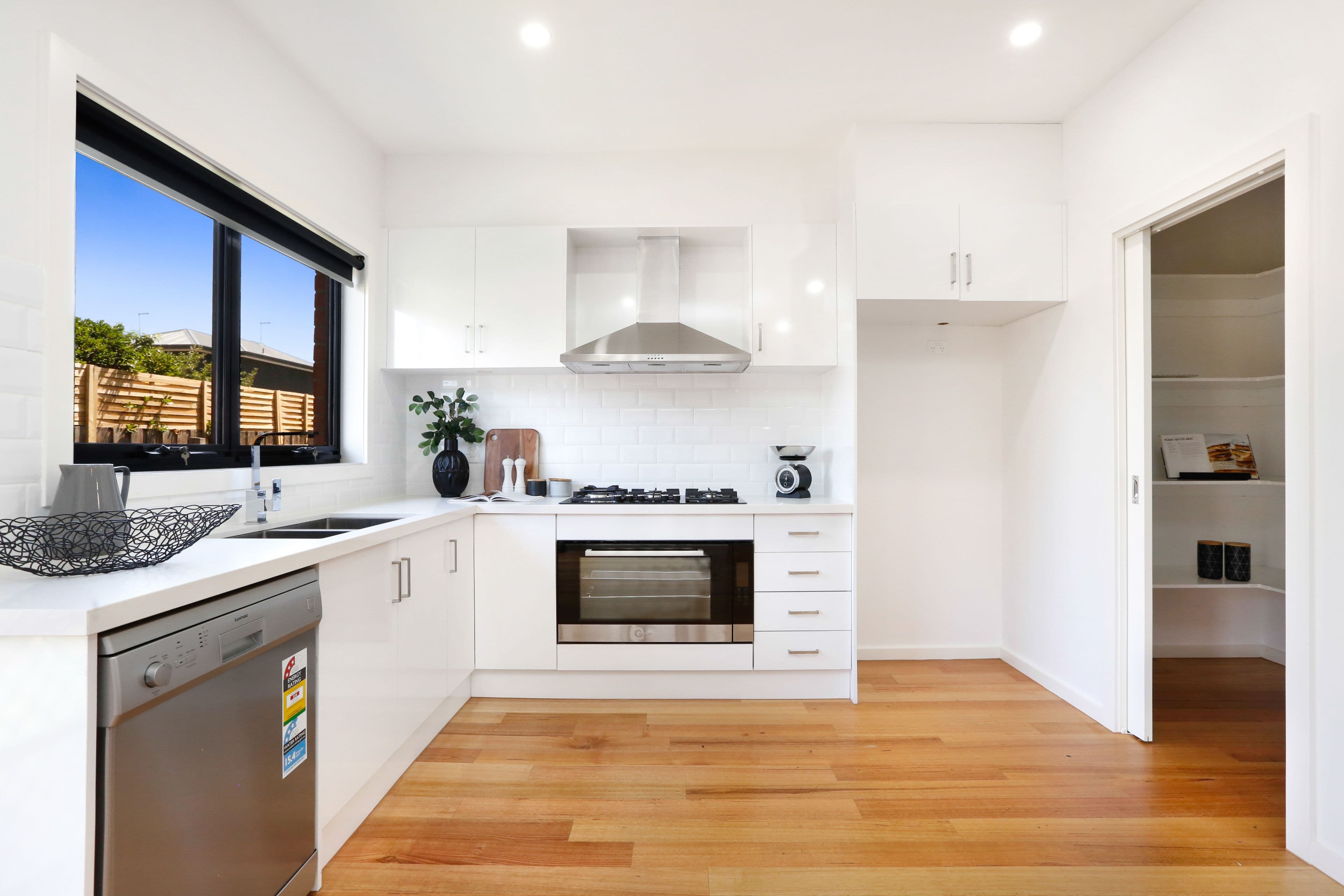 73 Isla Avenue, Glenroy VIC 3046, Glenroy - Thumbnail 6