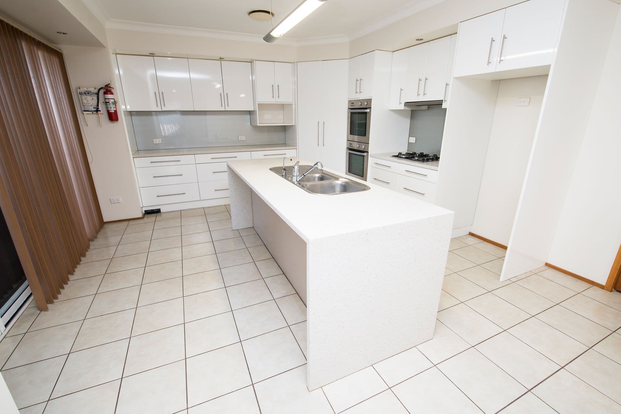 27 Burton Street, Swan Hill VIC 3585, Swan Hill - Thumbnail 4