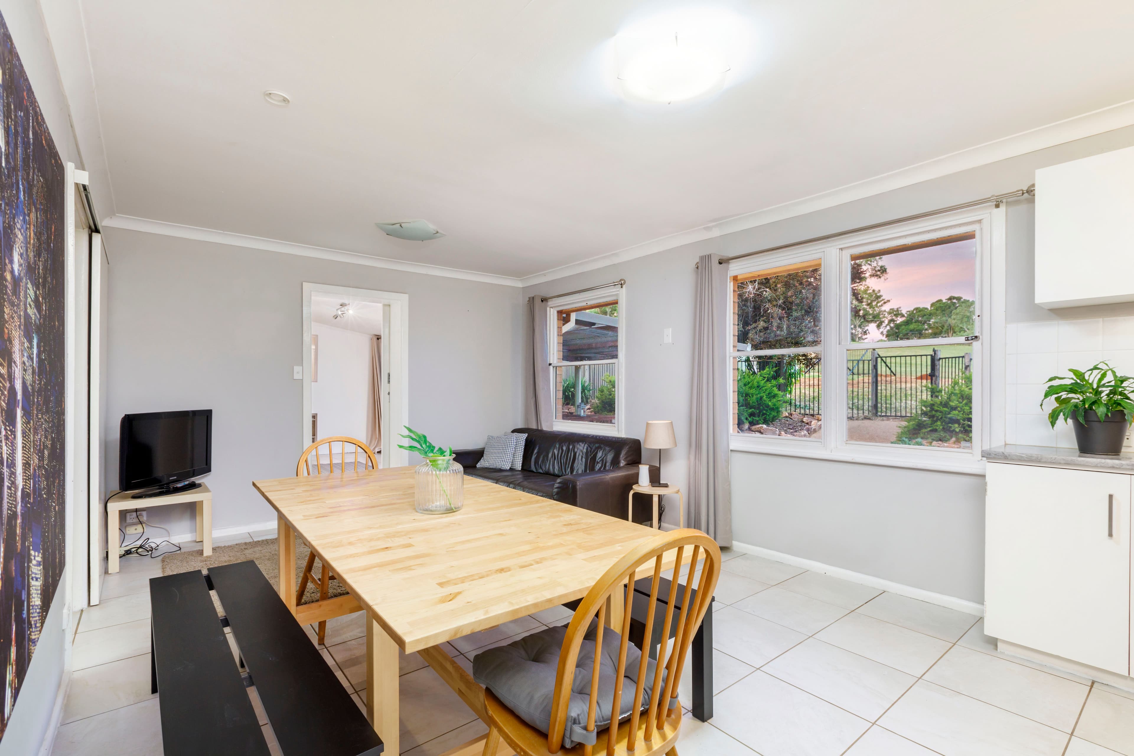 3 Fontenoy Street, Young NSW 2594, Young - Thumbnail 3
