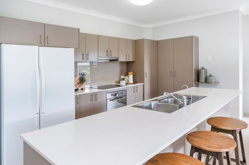 14 Azure Way, Hope Island QLD 4212, Hope Island - Thumbnail 3