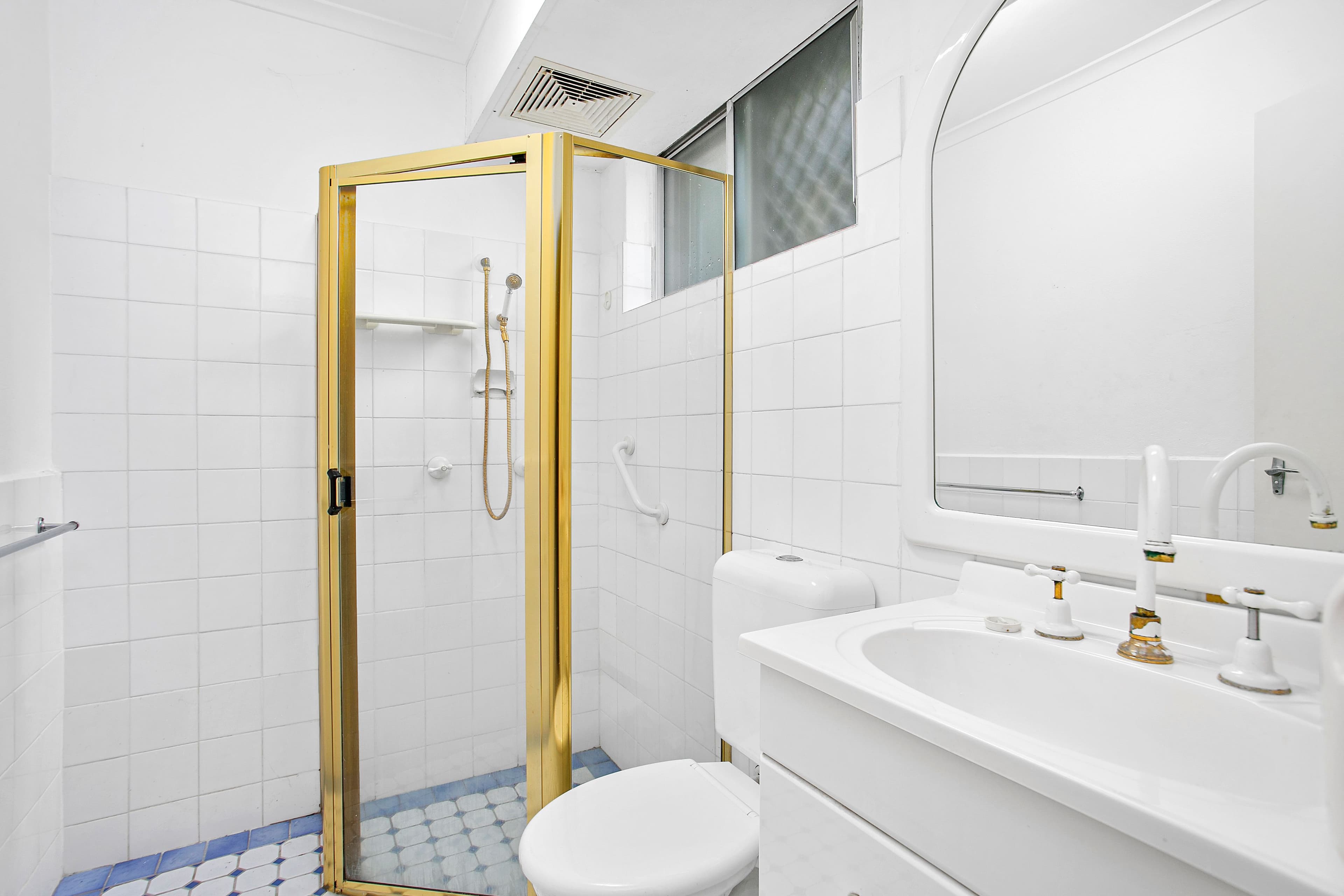 17 Henley Road, Thirroul NSW 2515, Thirroul - Thumbnail 4