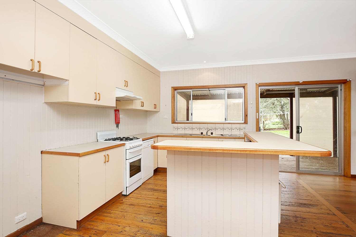 55 Black Rock Road, Camperdown VIC 3260, Camperdown - Thumbnail 3