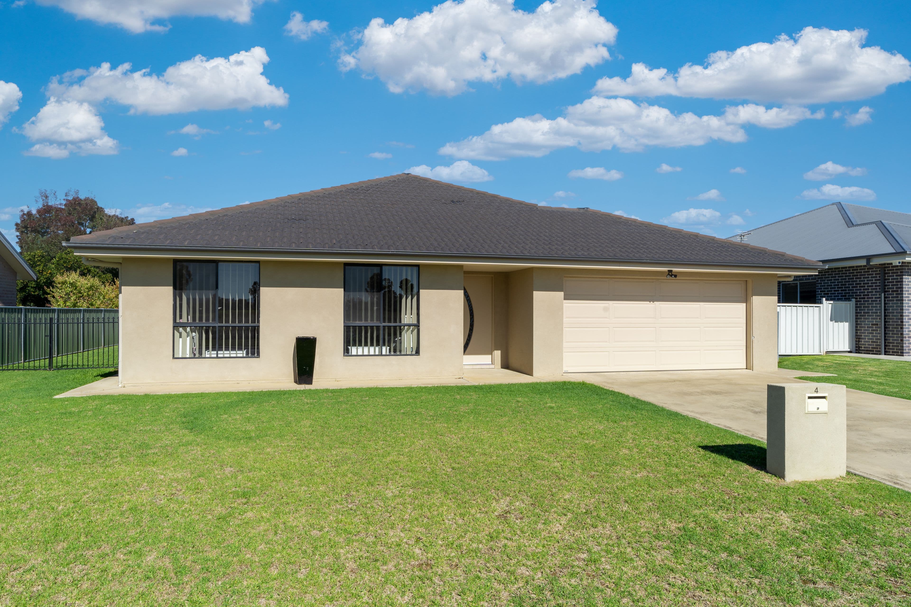 4 Mirage Drive, Cowra NSW 2794, Cowra - Image 1