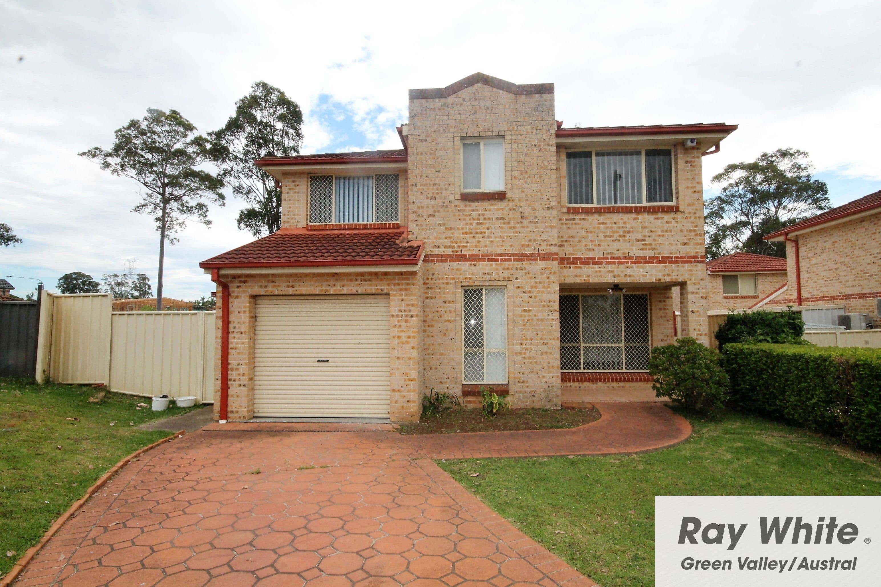 124 Cockatiel Circuit, Green Valley - Image 1