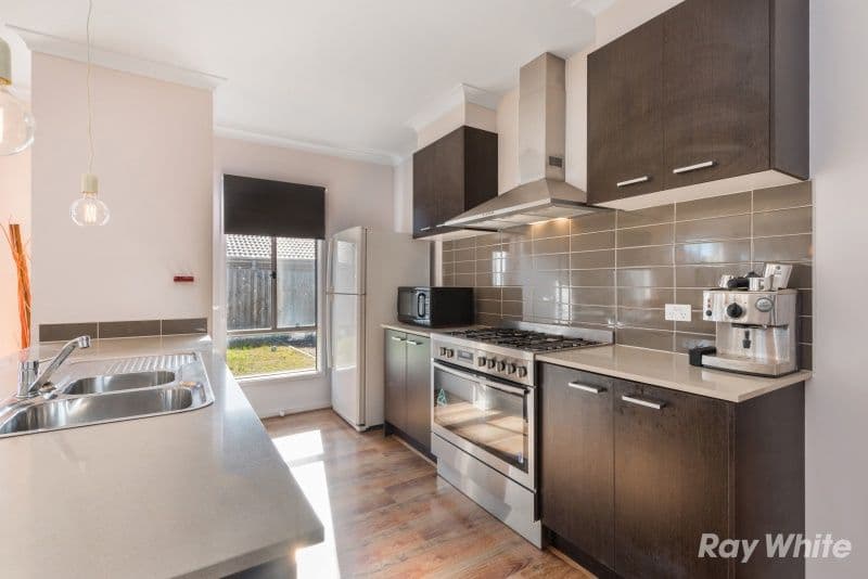 21 Darriwell Drive, Bannockburn VIC 3331, Bannockburn - Thumbnail 2