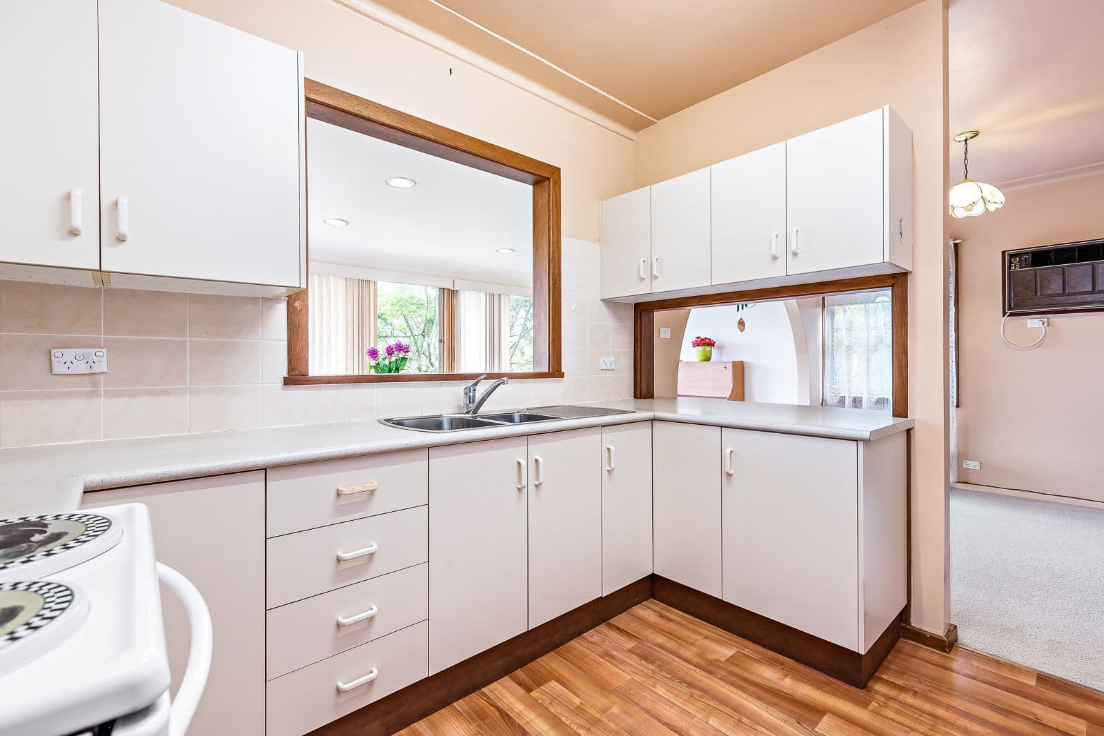 8 Tudor Street, Belmont NSW 2280, Belmont - Thumbnail 2