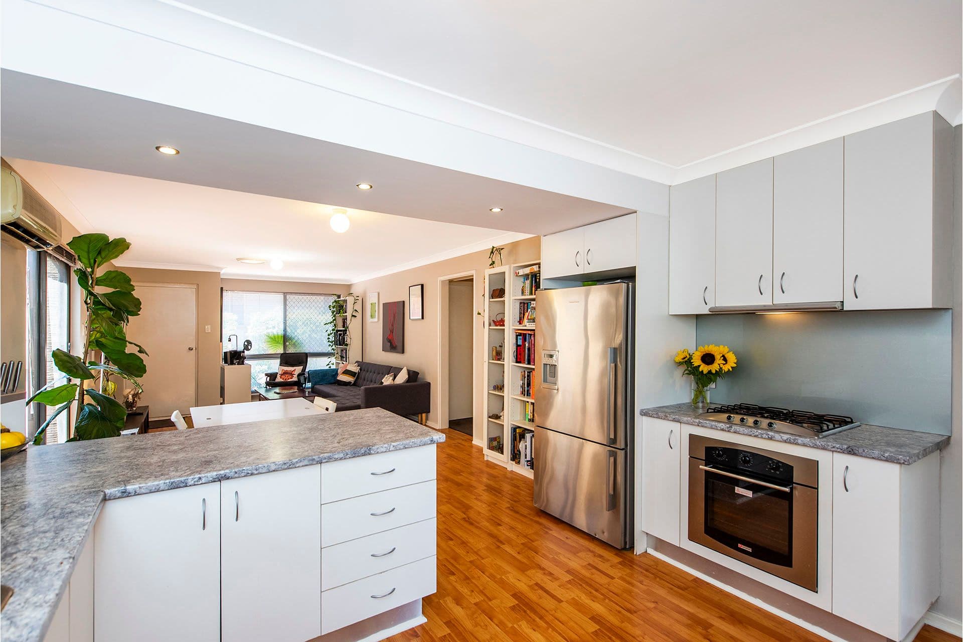 2/14 Onslow Street, Fremantle WA 6160, Fremantle - Image 1