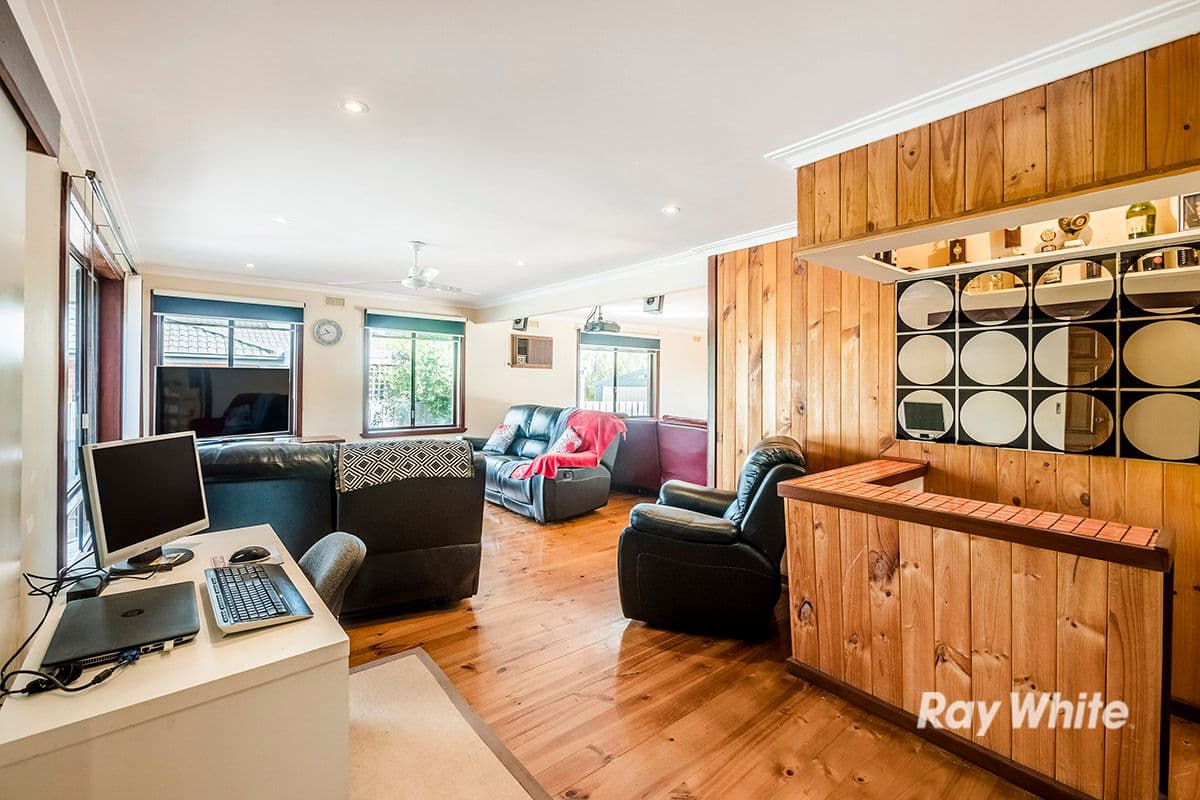 32 Roberts Road, Cranbourne VIC 3977, Cranbourne - Thumbnail 7
