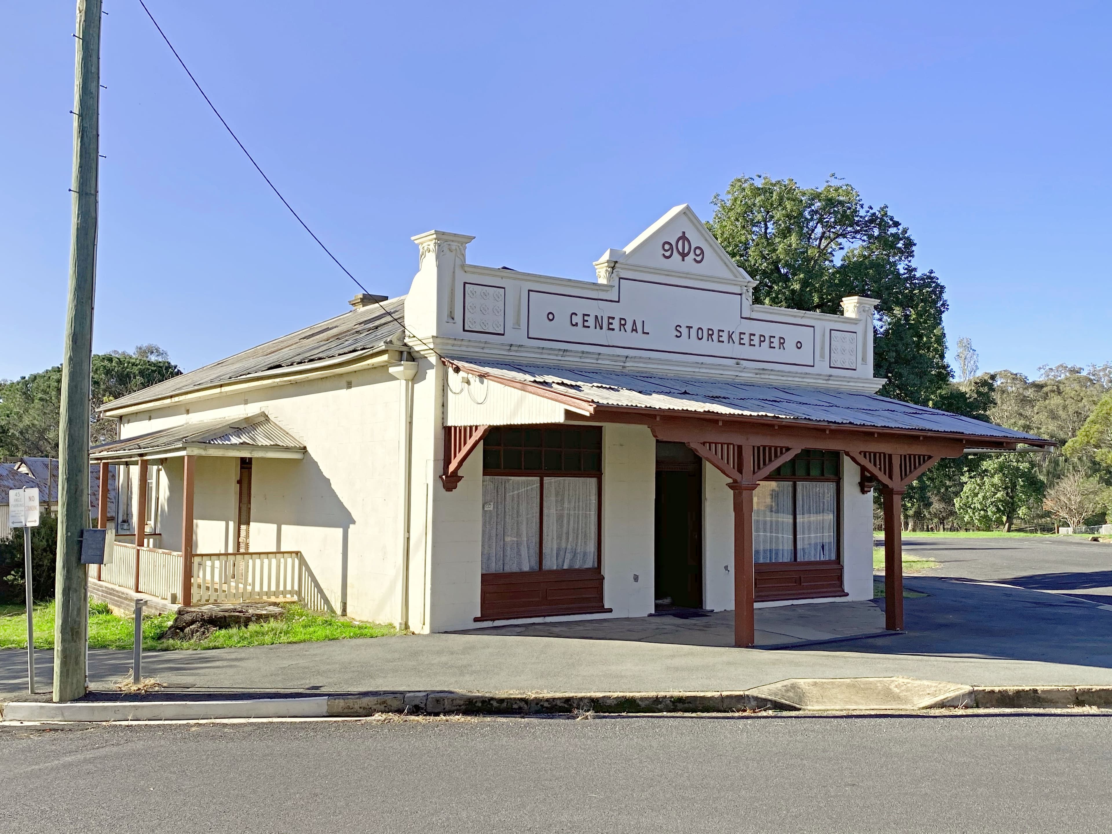 28 Fitzroy Street
Binalong 2584, New South Wales, Binalong - Image 1