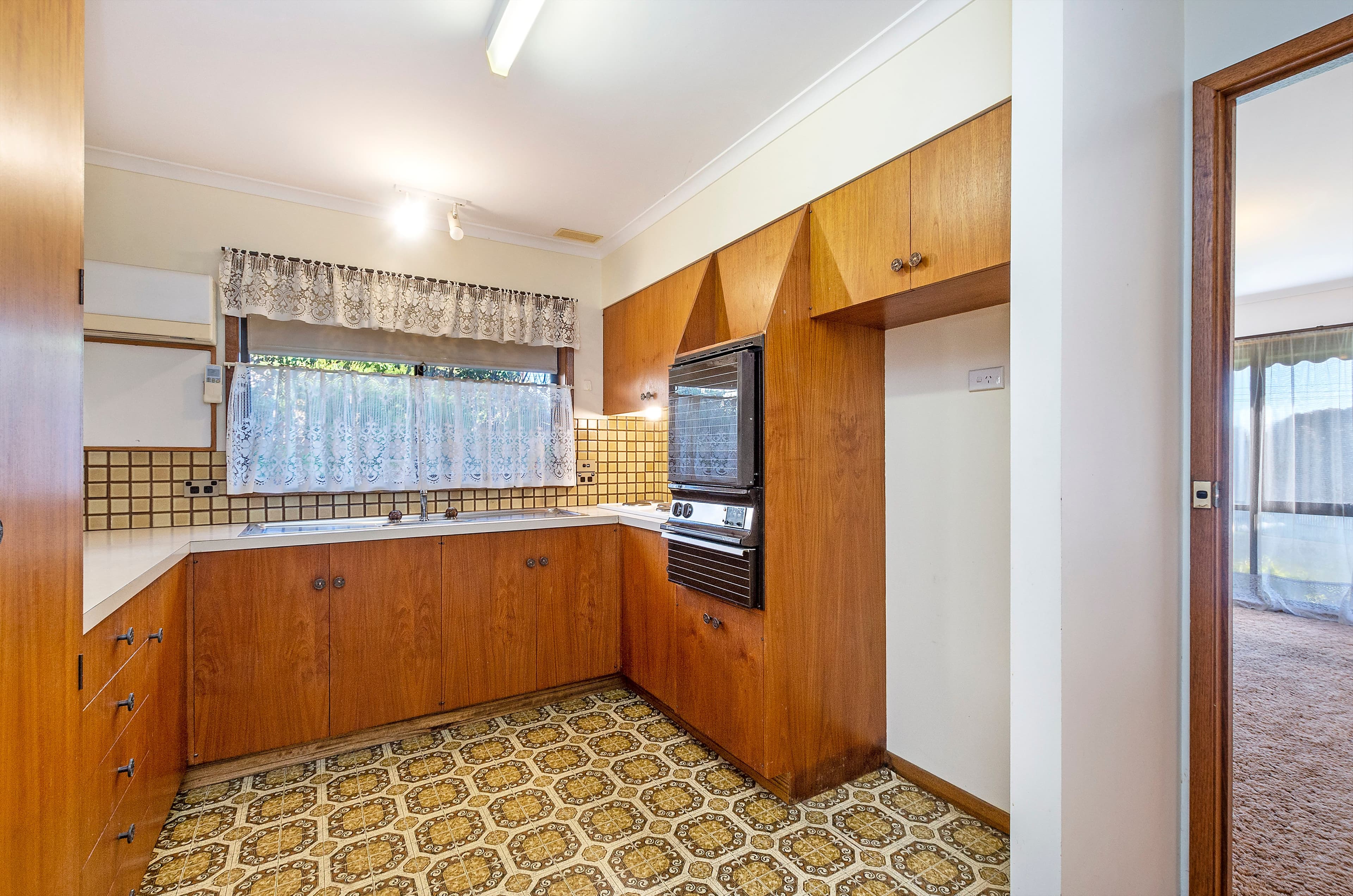 88 Cramer Street, Warrnambool VIC 3280, Warrnambool - Thumbnail 3