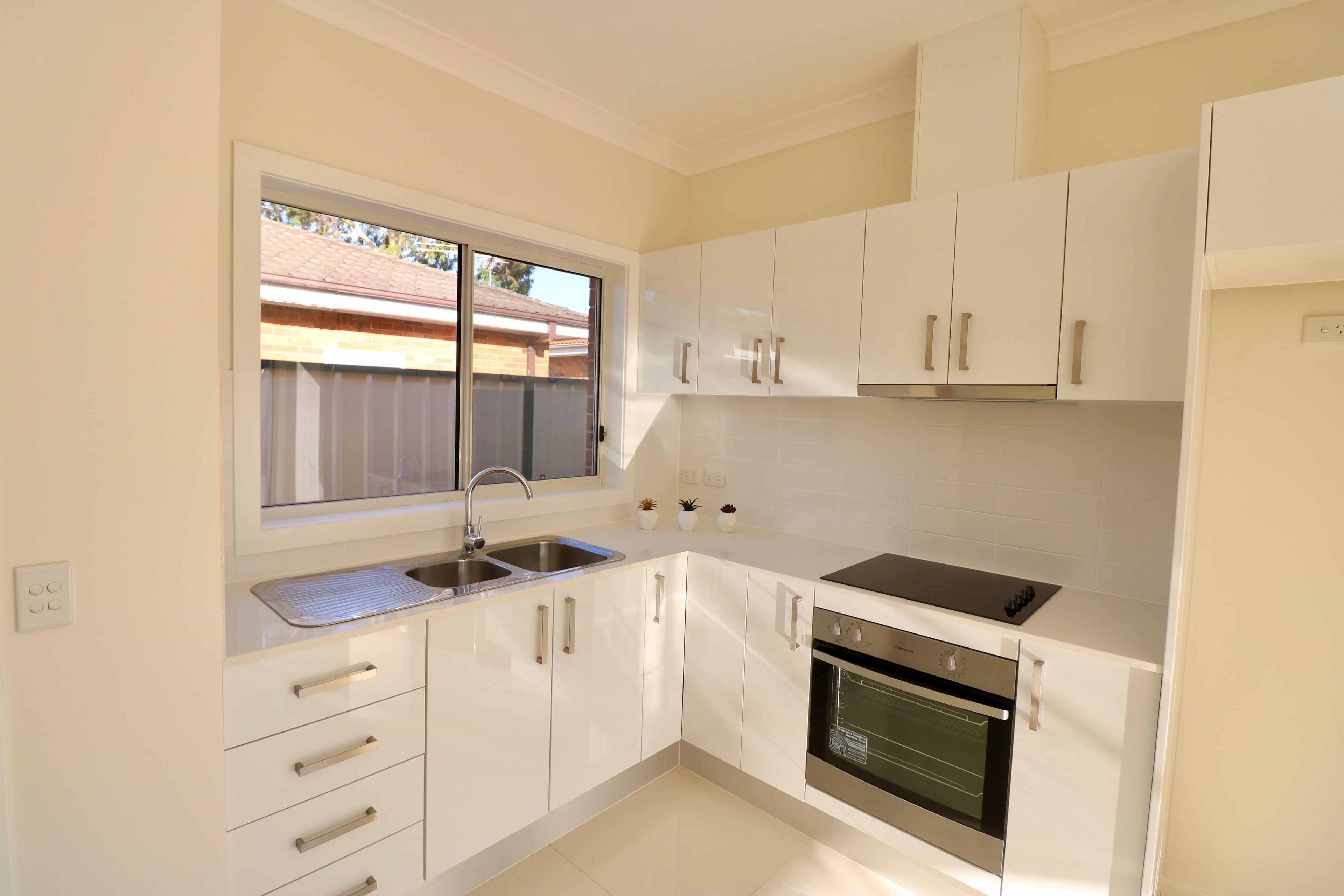 21A Glenroy Cresent, St Johns Park NSW 2176, St Johns Park - Thumbnail 3