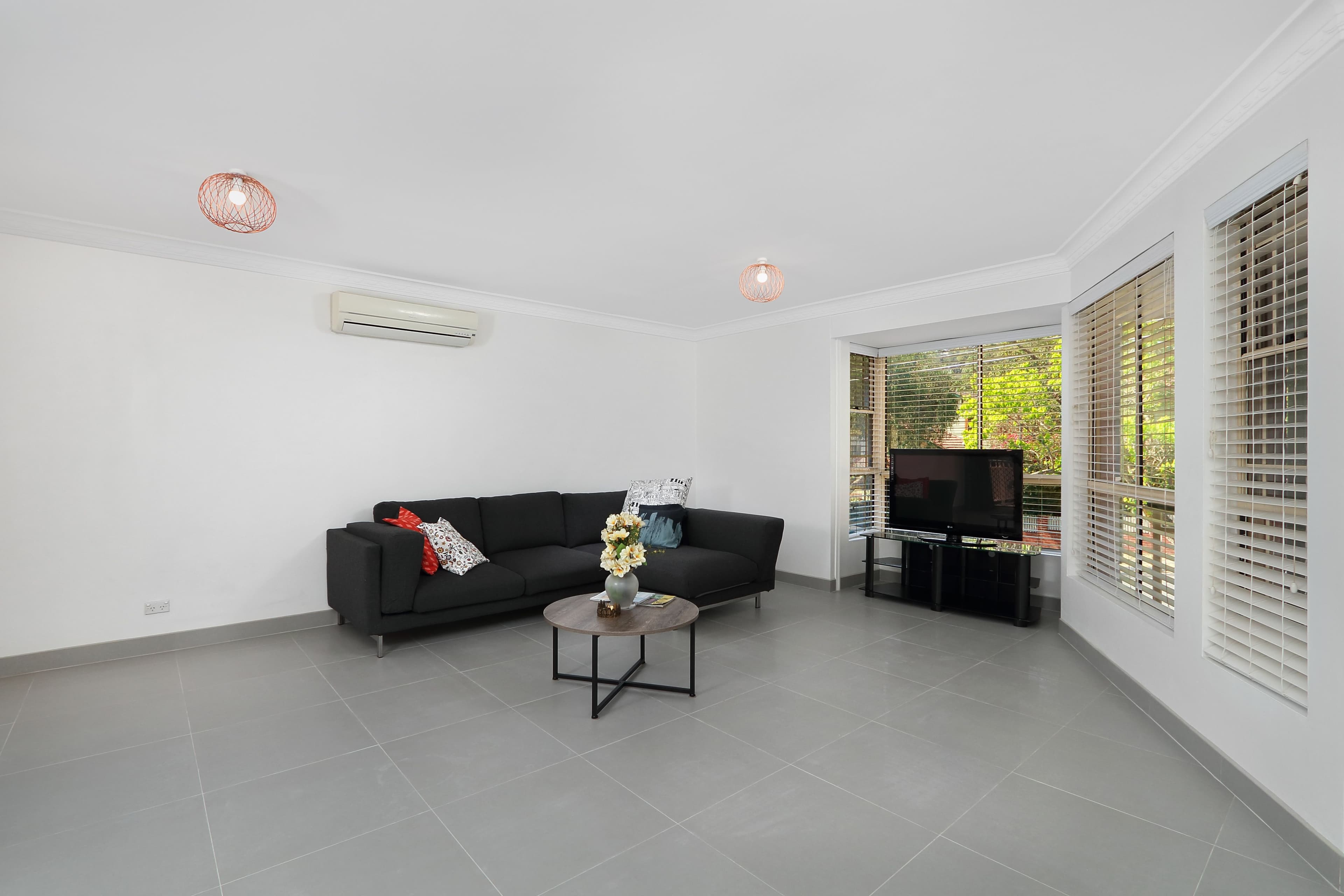 9 Mabel Street, Hurstville - Thumbnail 2