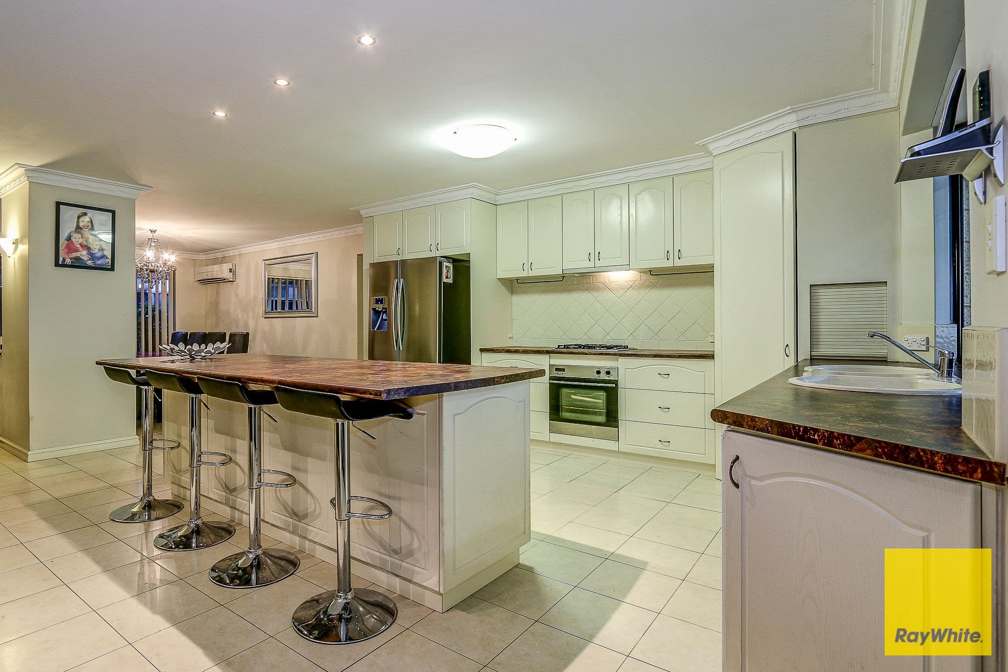 8 Donvale Court, Landsdale WA 6065, Landsdale - Thumbnail 4