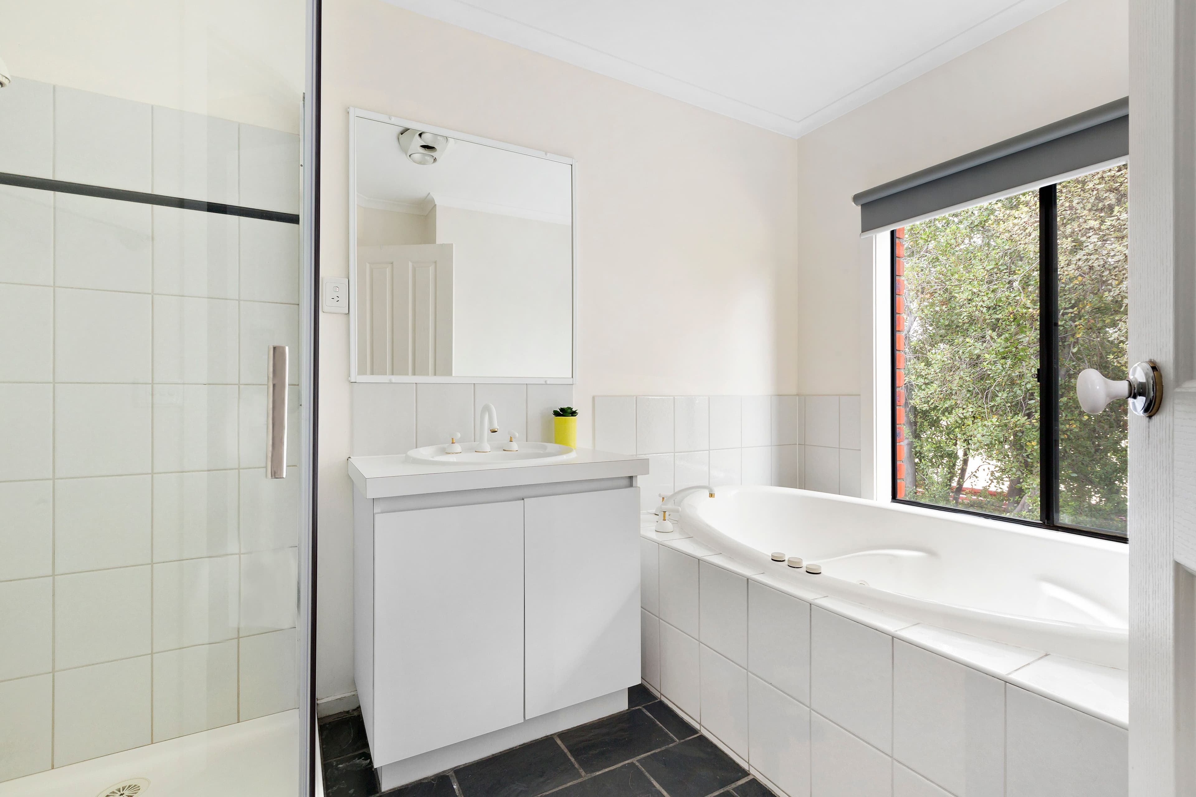 9 Kenmore Close, Hoppers Crossing VIC 3029, Hoppers Crossing - Thumbnail 7