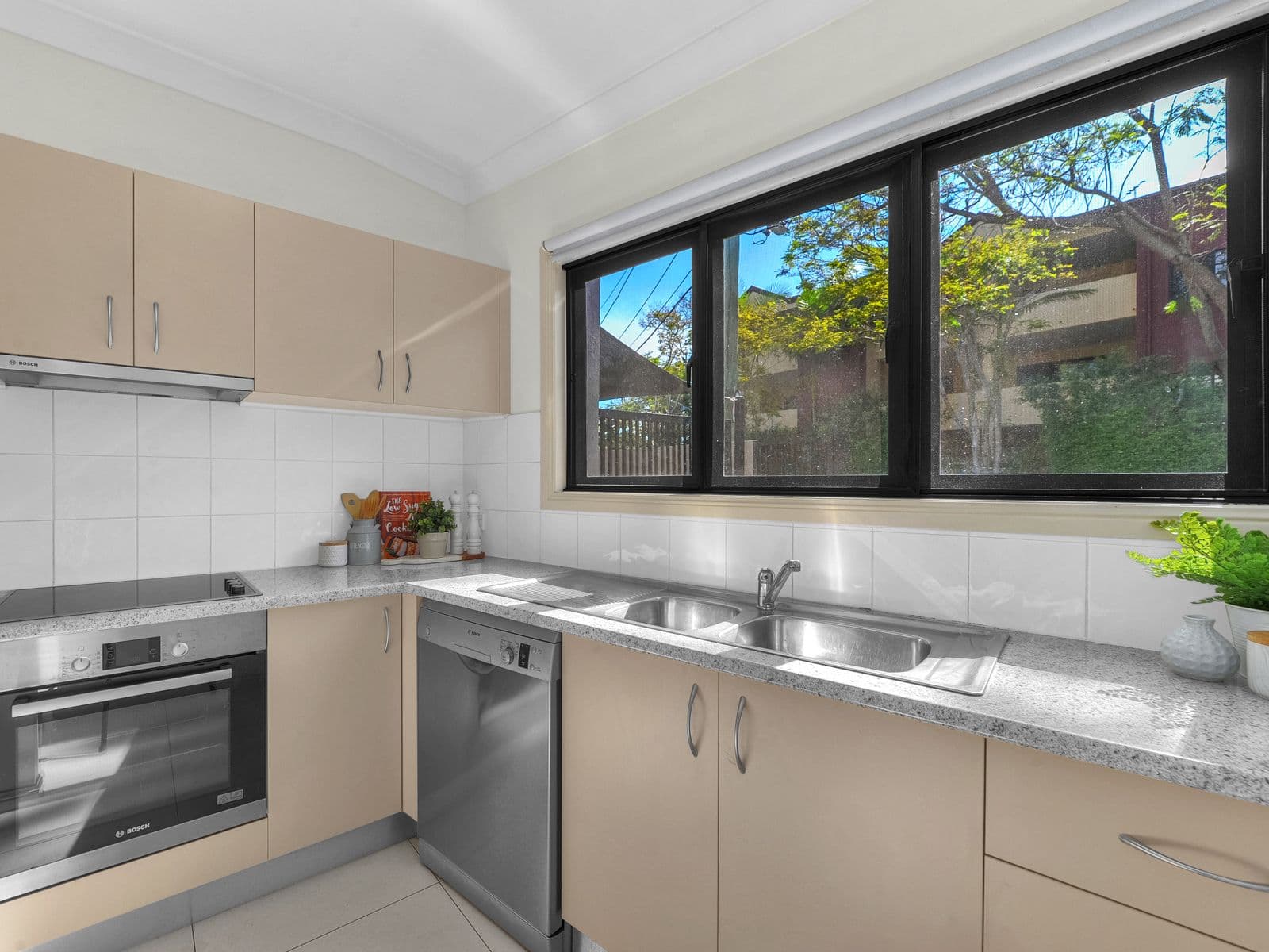 1 Christian Street, Clayfield QLD 4011, Clayfield - Thumbnail 5
