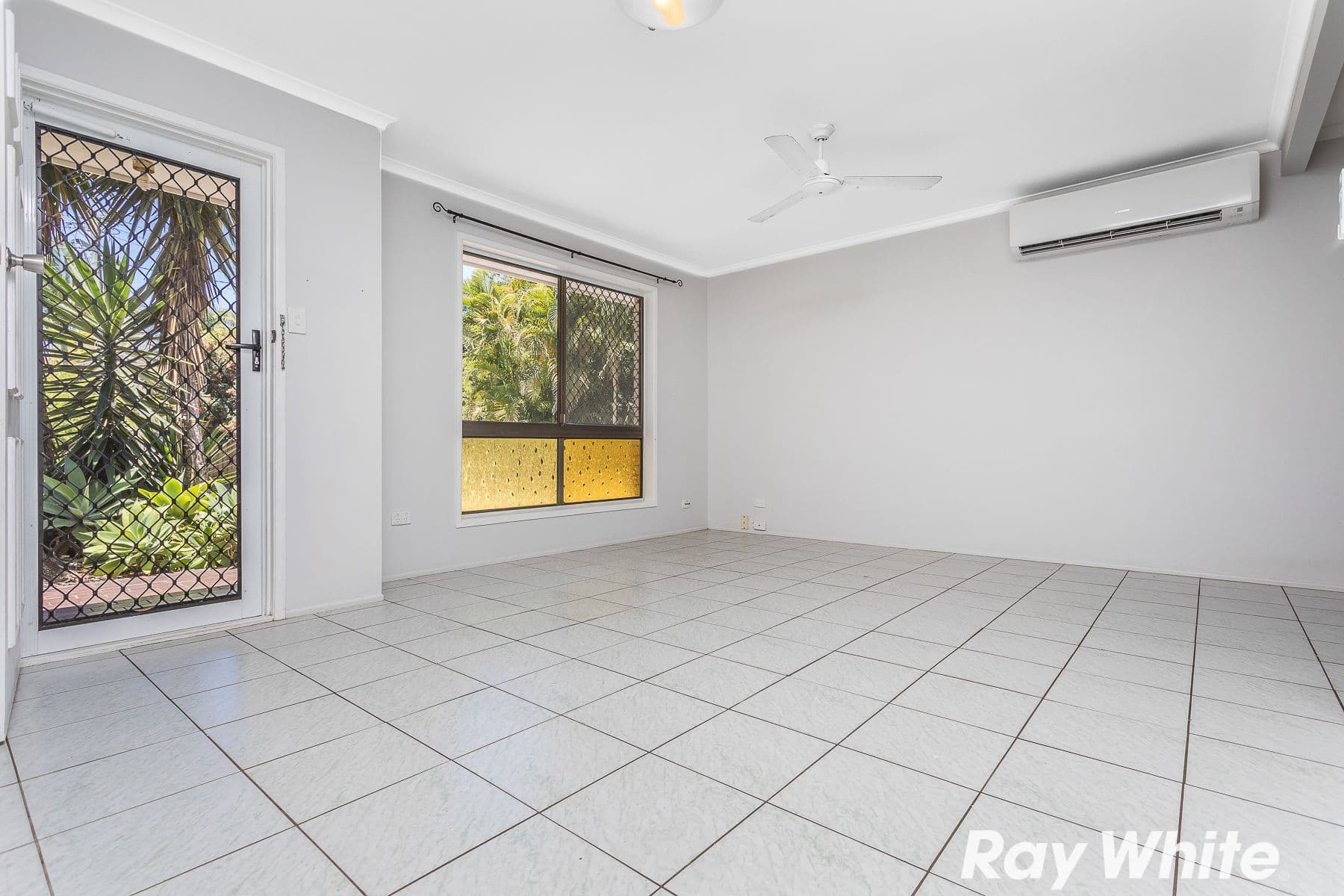14 Warrimoo Drive, Petrie QLD 4502, Petrie - Thumbnail 3