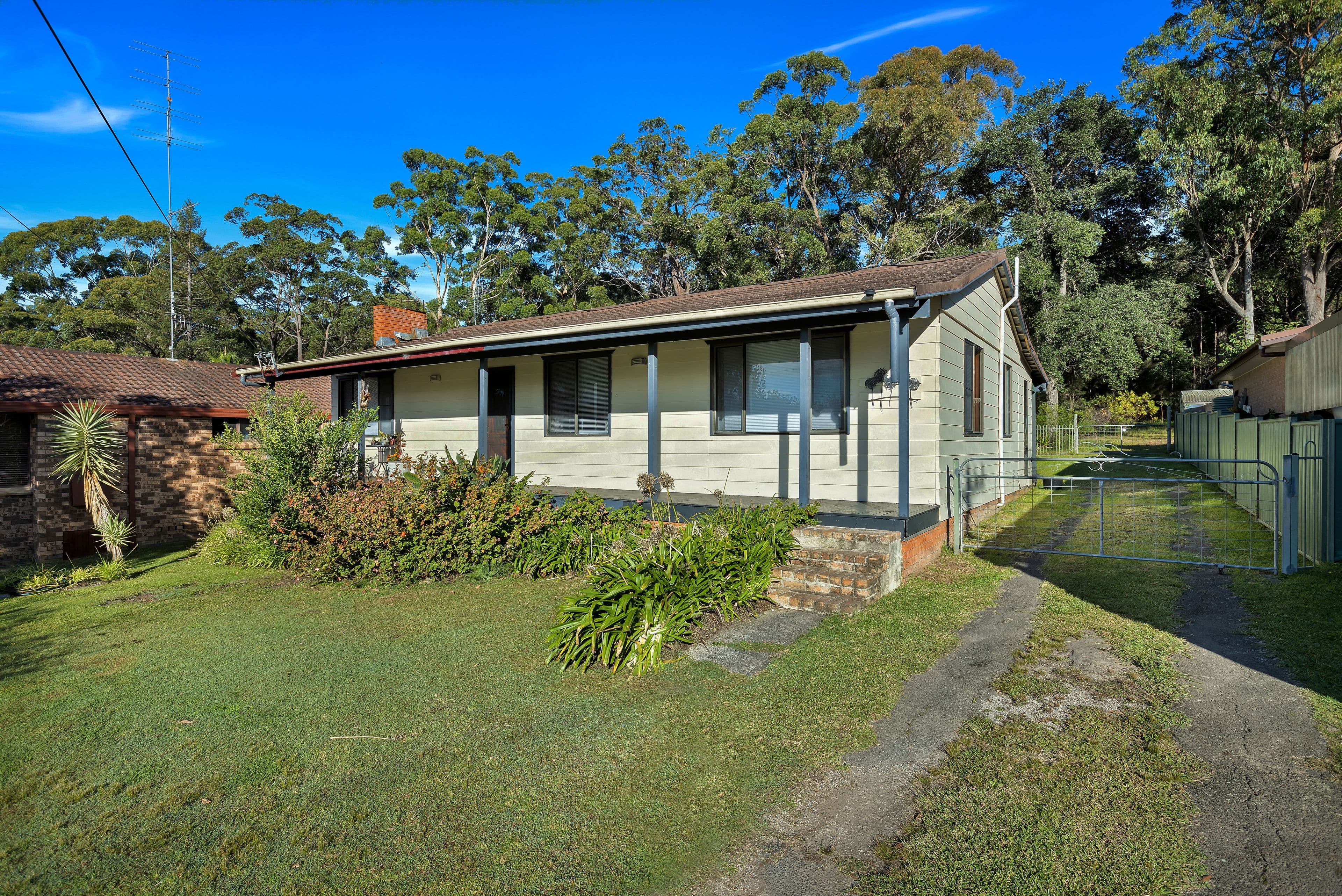 61 Suncrest Avenue, Sussex Inlet NSW 2540, Sussex Inlet - Thumbnail 2