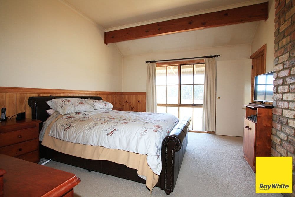 1377 Norton Road, Wamboin - Thumbnail 7