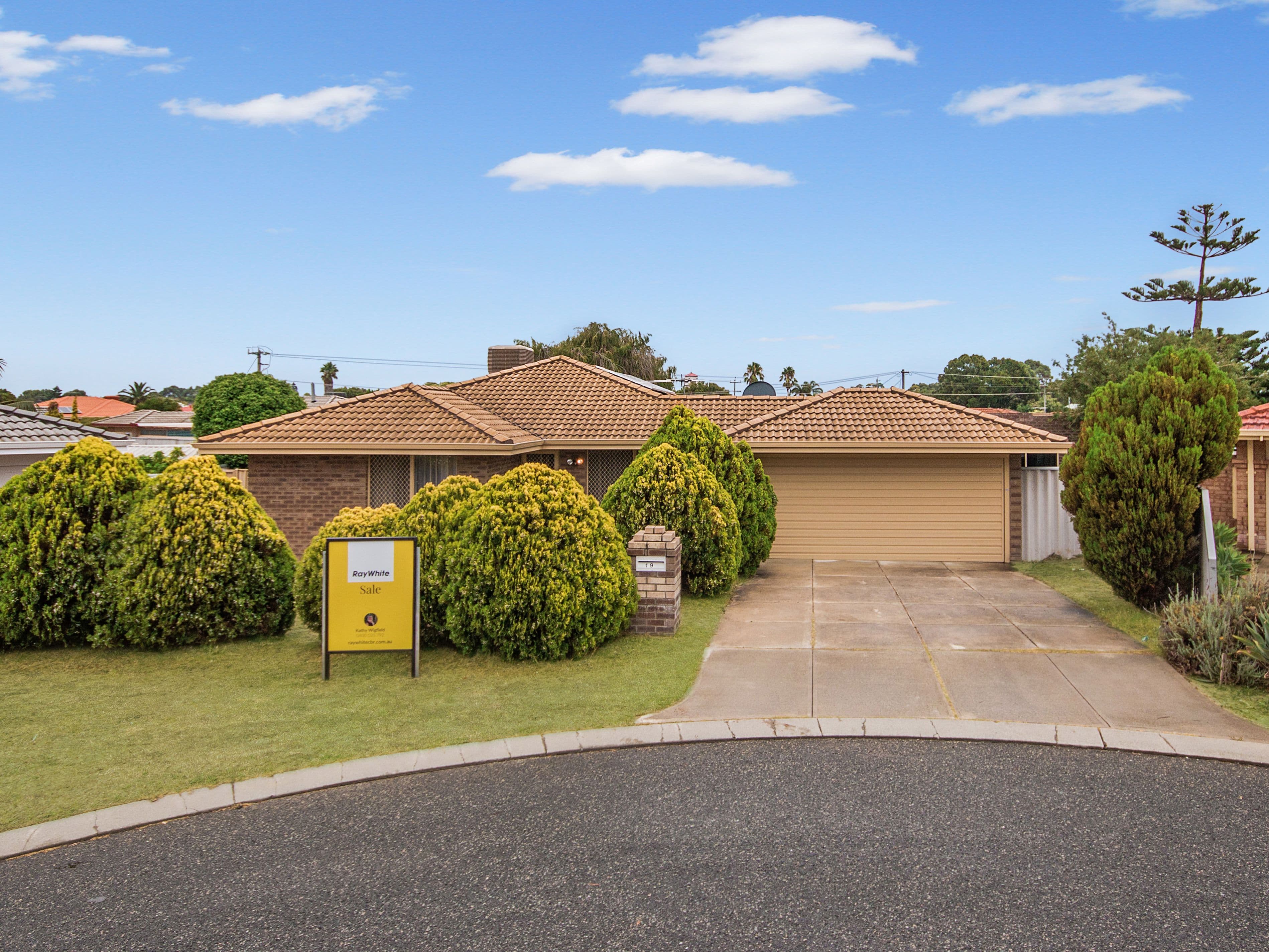 19 Hazlett Place, Waikiki WA 6169, Waikiki - Image 1
