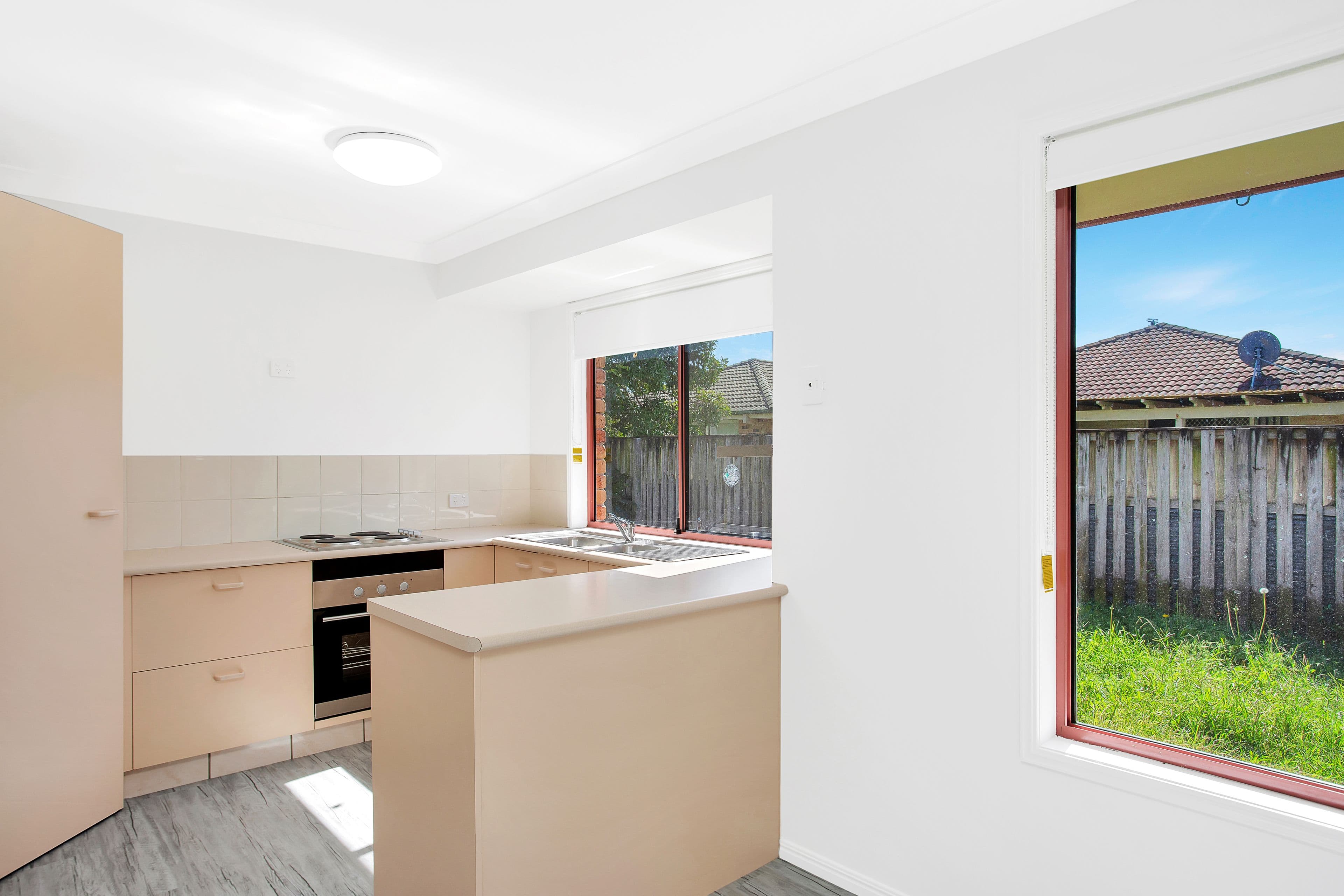 5 Fredrick Court, Varsity Lakes QLD 4227, Varsity Lakes - Thumbnail 2