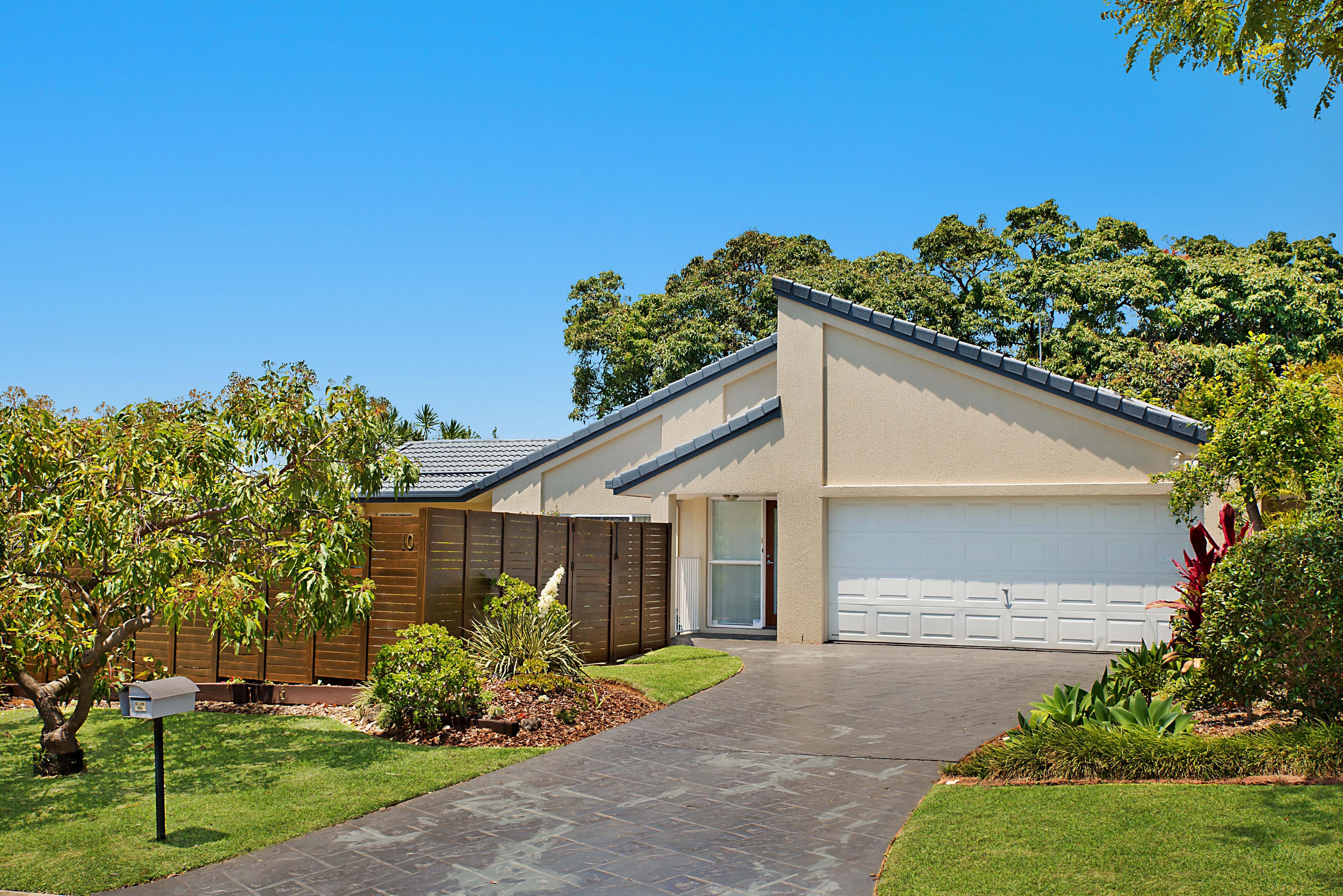 10 Royal Drive, Buderim QLD 4556, Buderim - Thumbnail 2