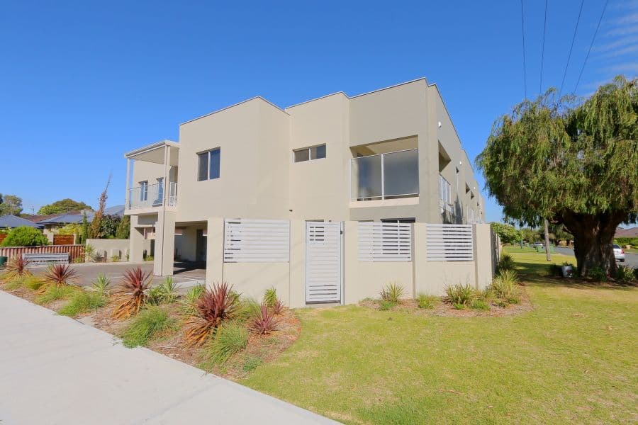 2/130 Sydenham Street, Kewdale WA 6105, Kewdale - Thumbnail 2