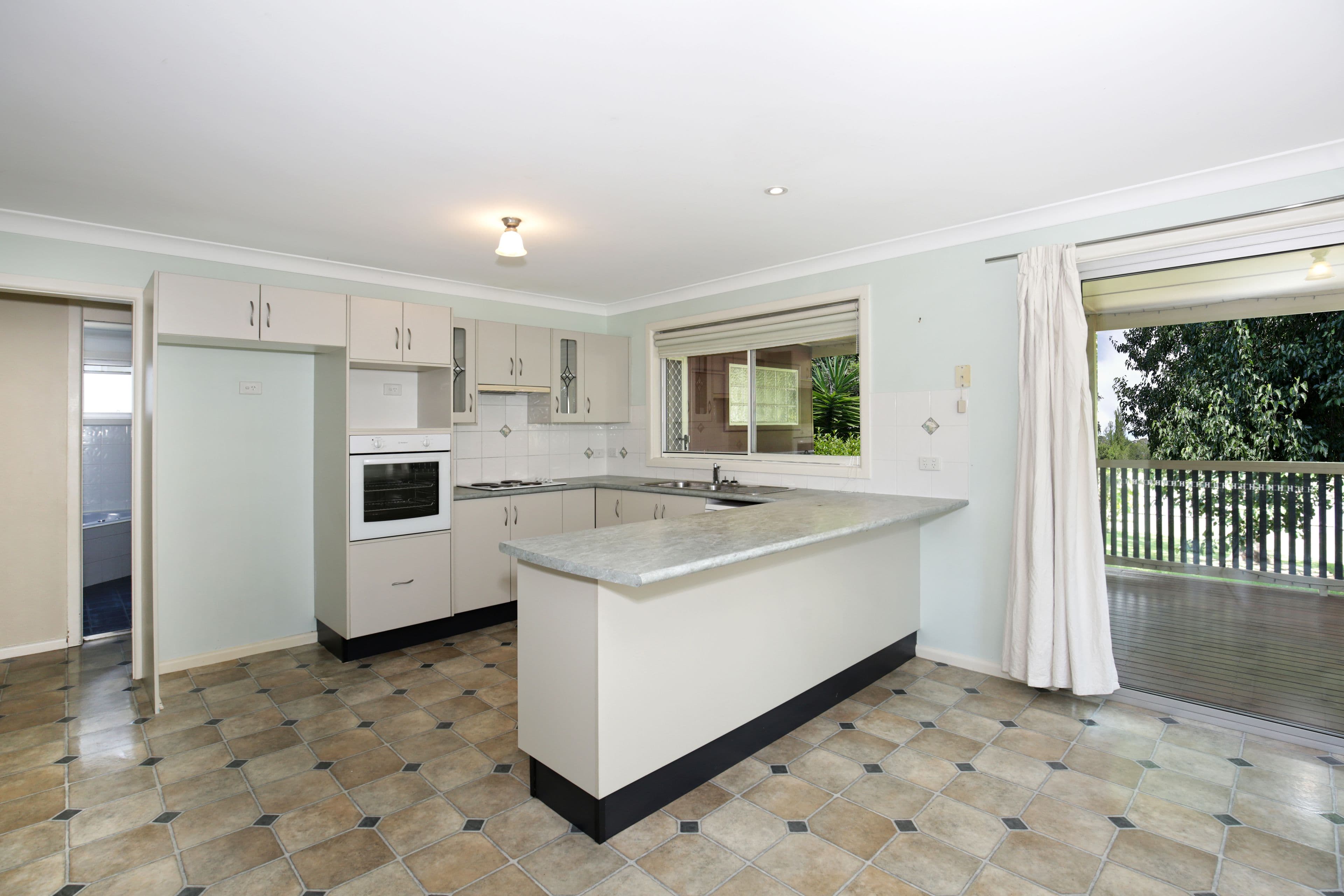 103 Wallace Street, Nowra - Thumbnail 2