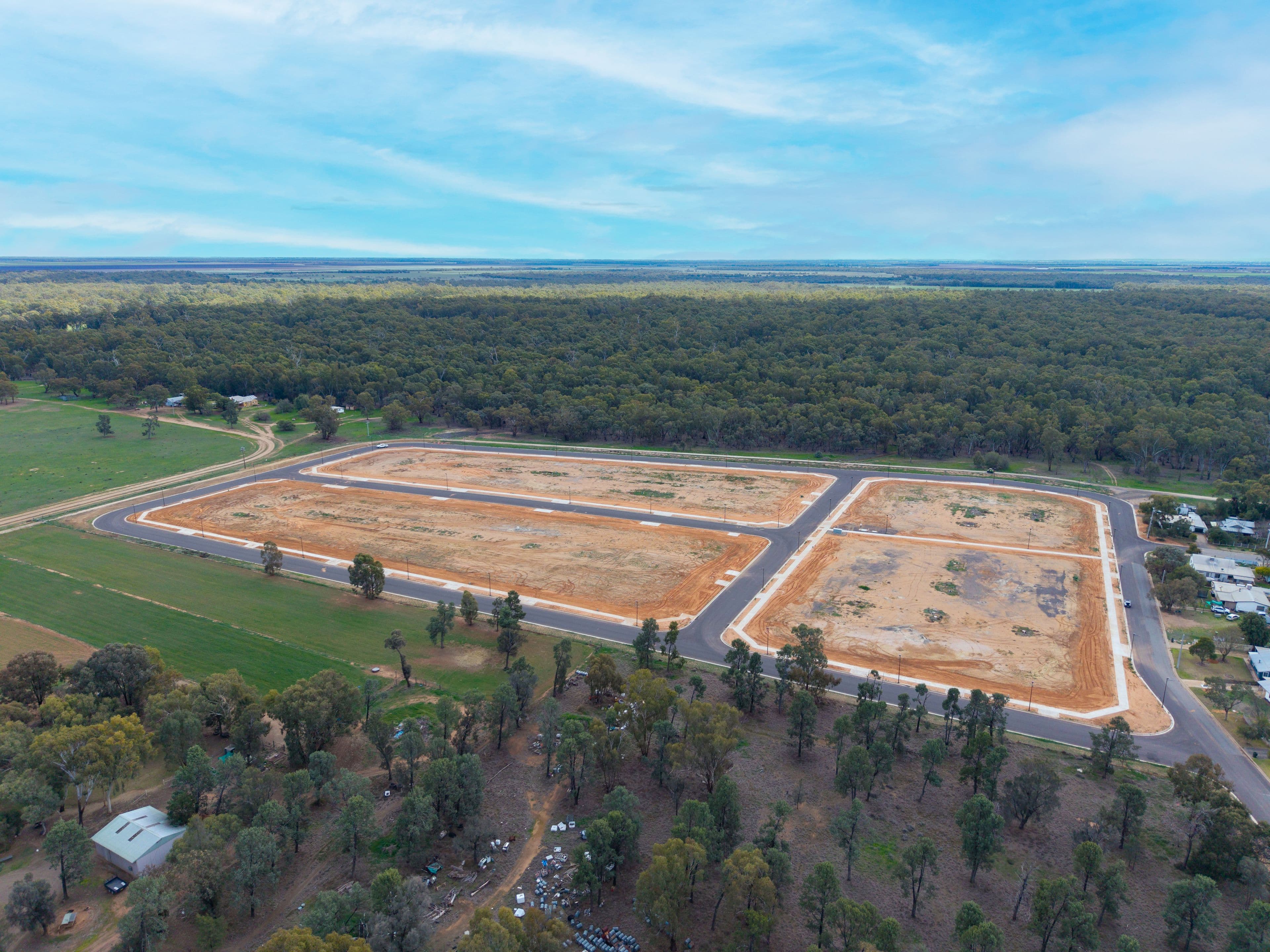 31 HELENA Parade, Darlington Point NSW 2706, Darlington Point - Thumbnail 2