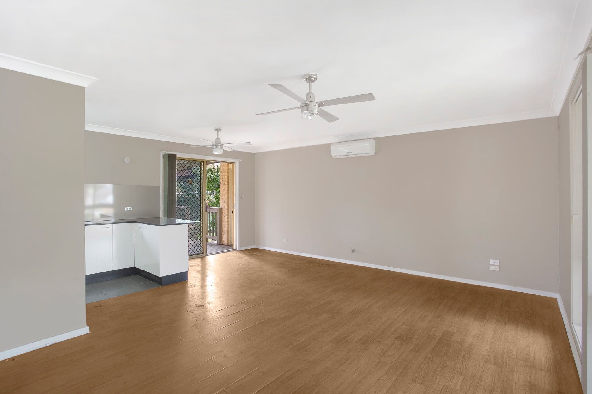 1 Hobbs Close, Bateau Bay NSW 2261, Bateau Bay - Thumbnail 2