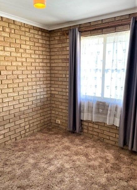 4B Koolinda Street, Geraldton WA 6530, Geraldton - Thumbnail 4