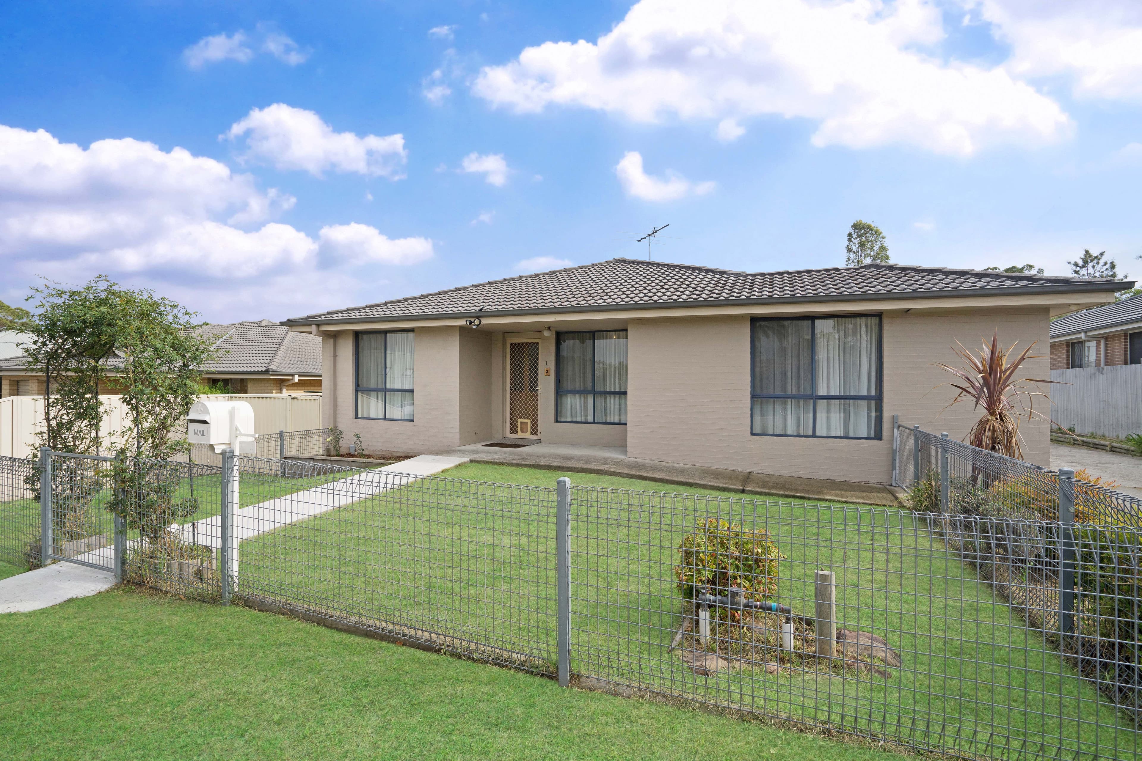 72 Yates Street, East Branxton - Image 1
