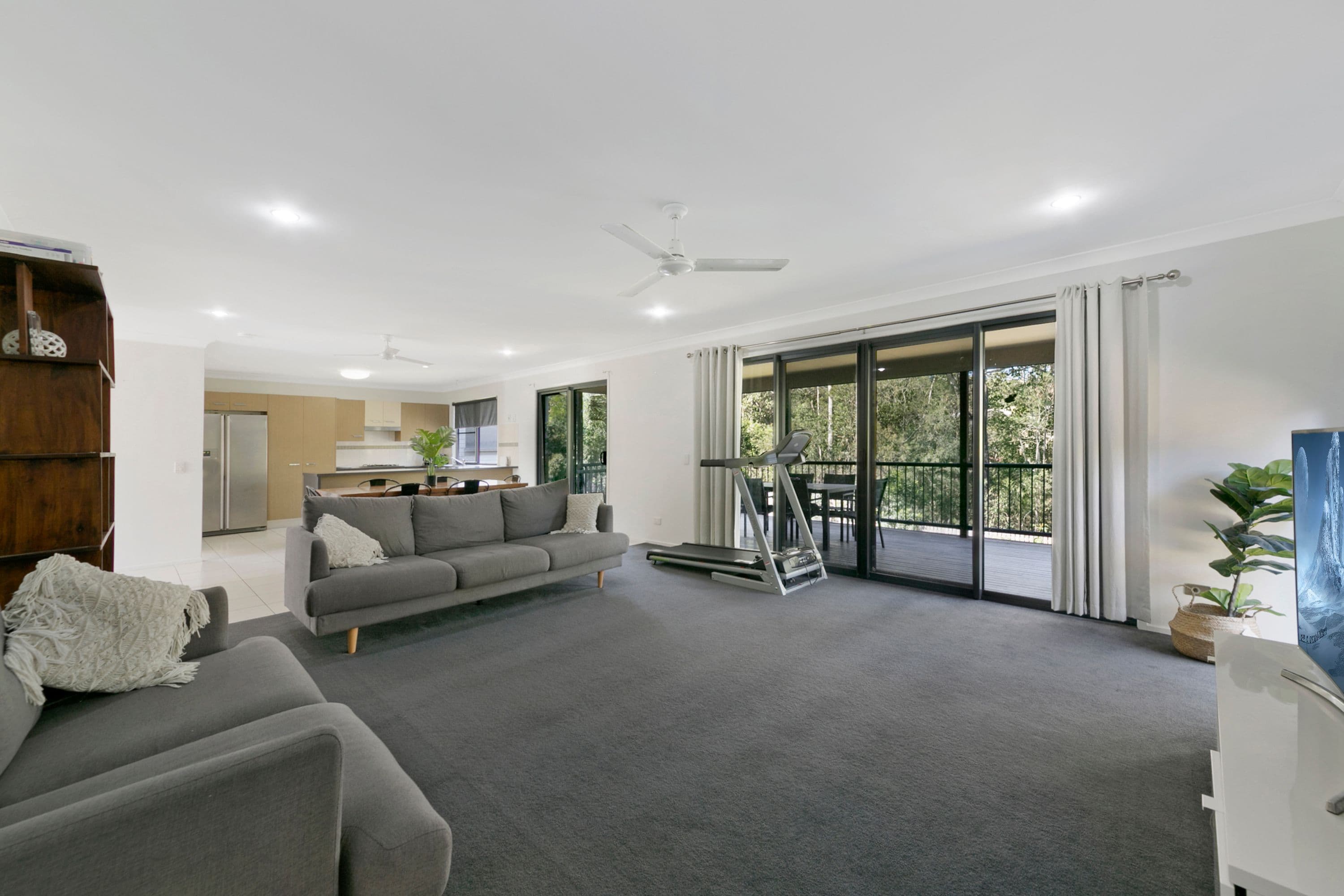 70 Cobb and Co Drive, Oxenford QLD 4210, Oxenford - Thumbnail 6