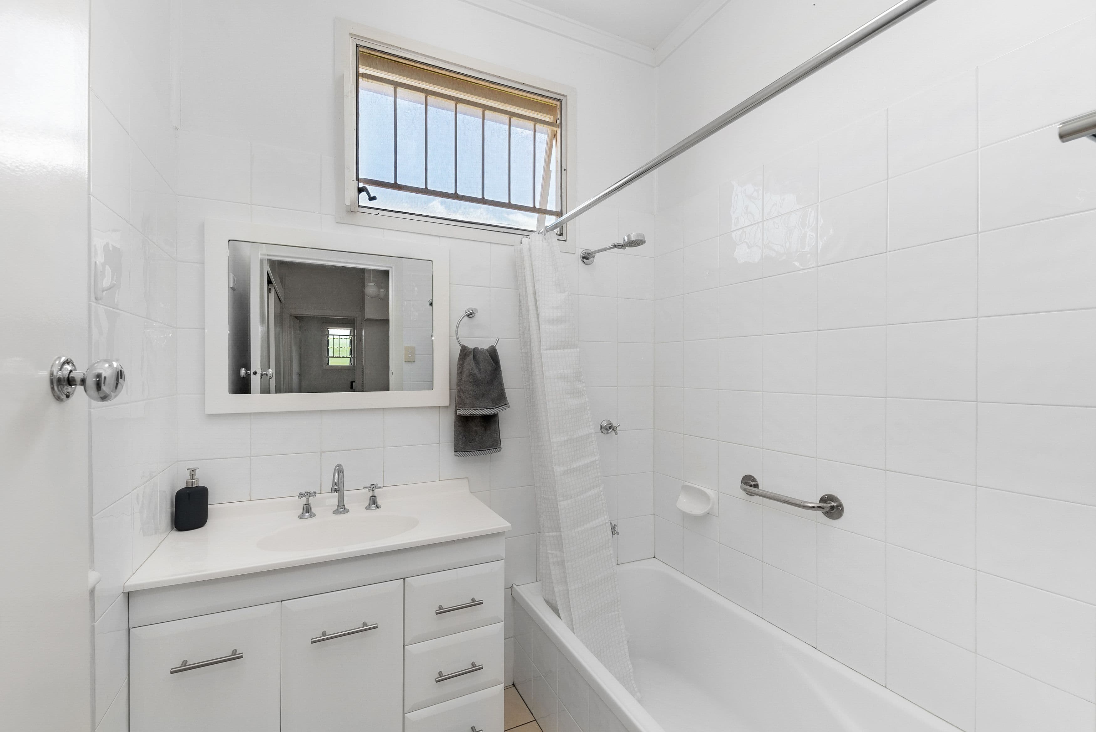 66 Collins Street, Woody Point QLD 4019, Woody Point - Thumbnail 6