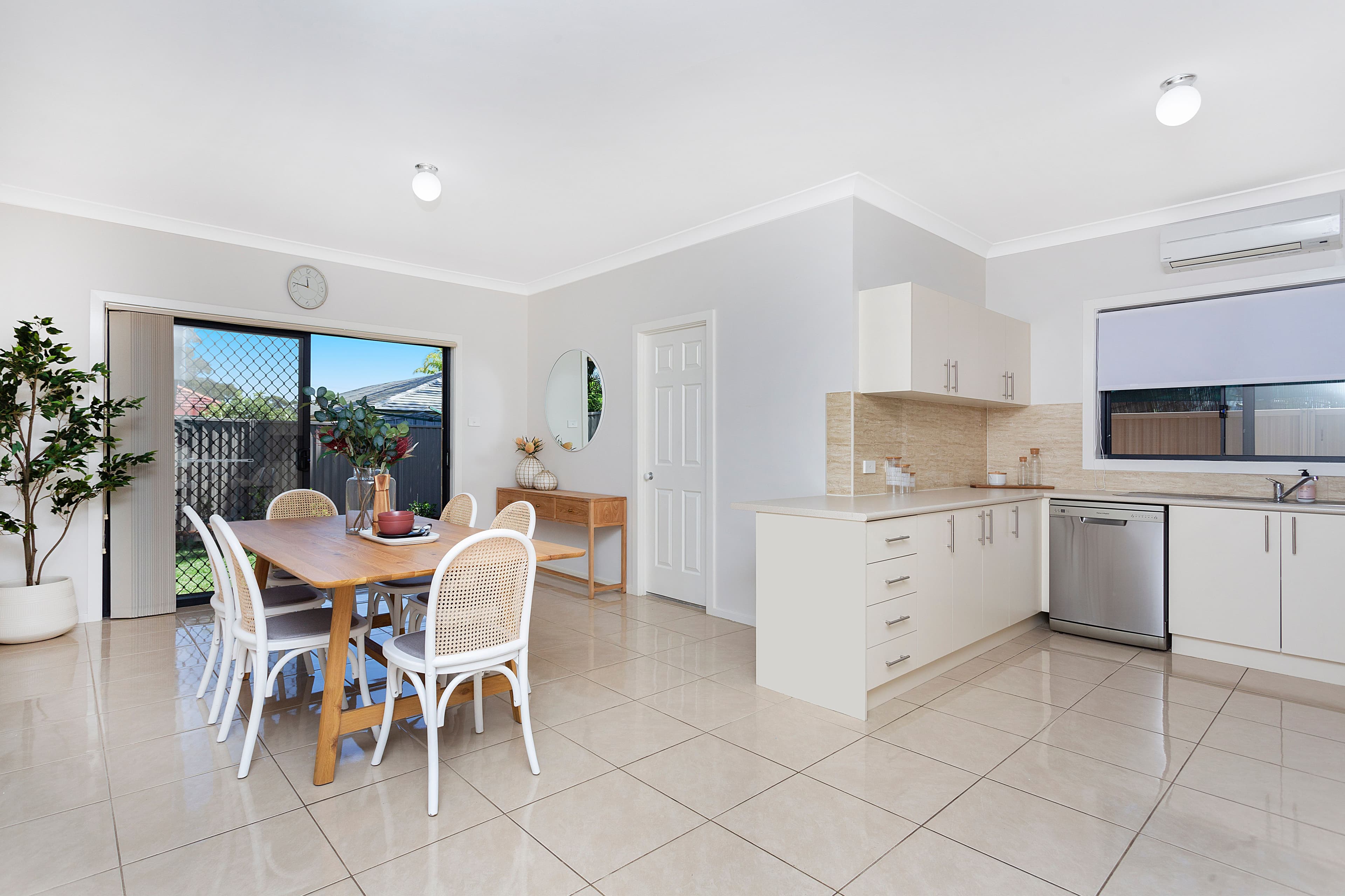35A Woodfield Boulevarde, Caringbah NSW 2229, Caringbah - Thumbnail 3