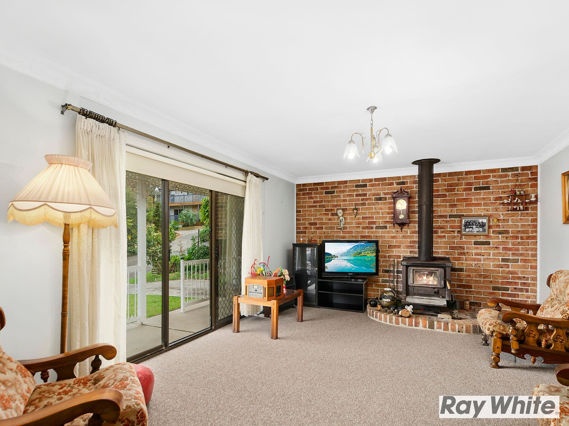31 Nicholson Road, Woonona - Image 1