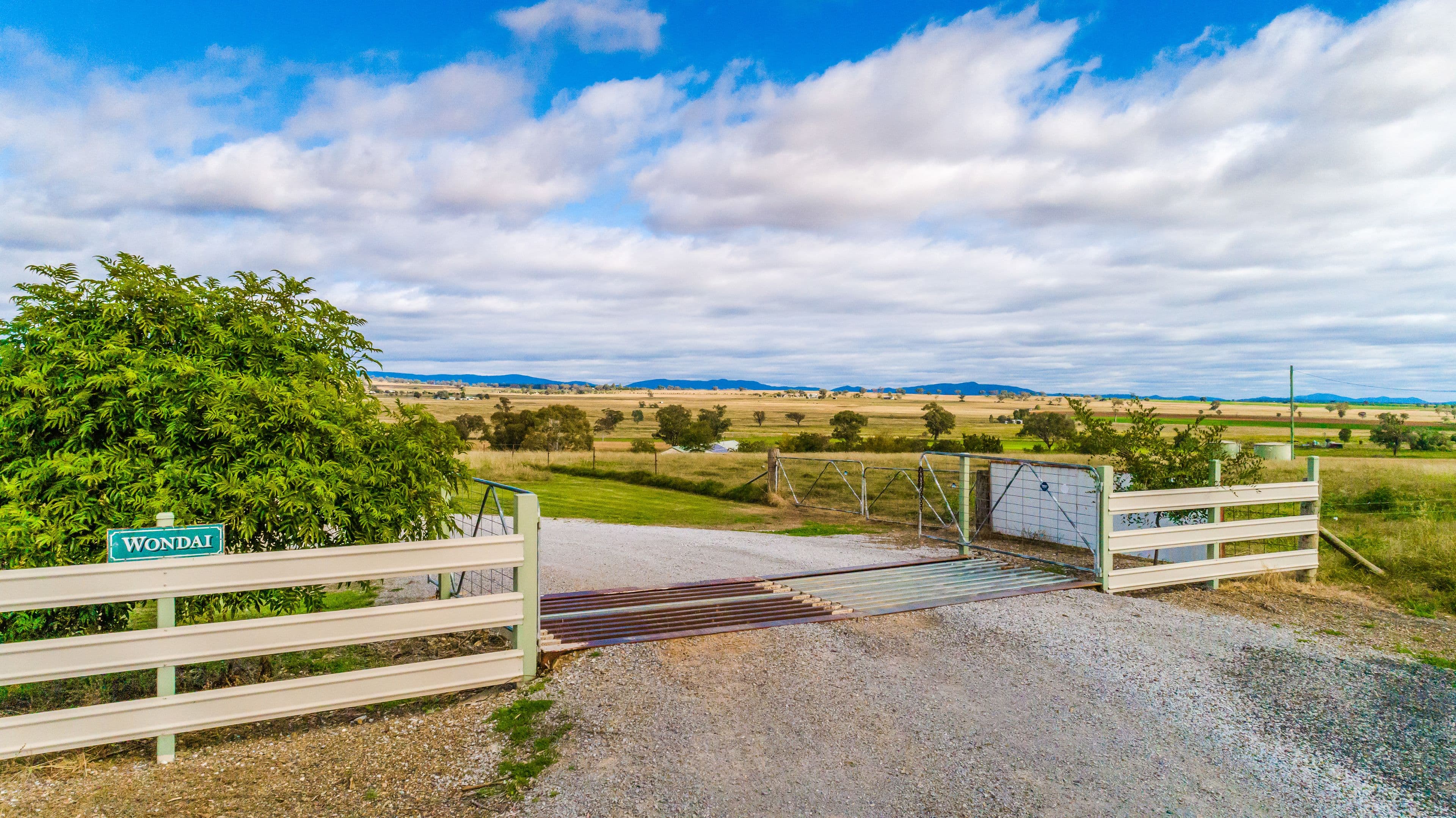 2033 Oxley Highway, Tamworth NSW 2340, Tamworth - Image 1