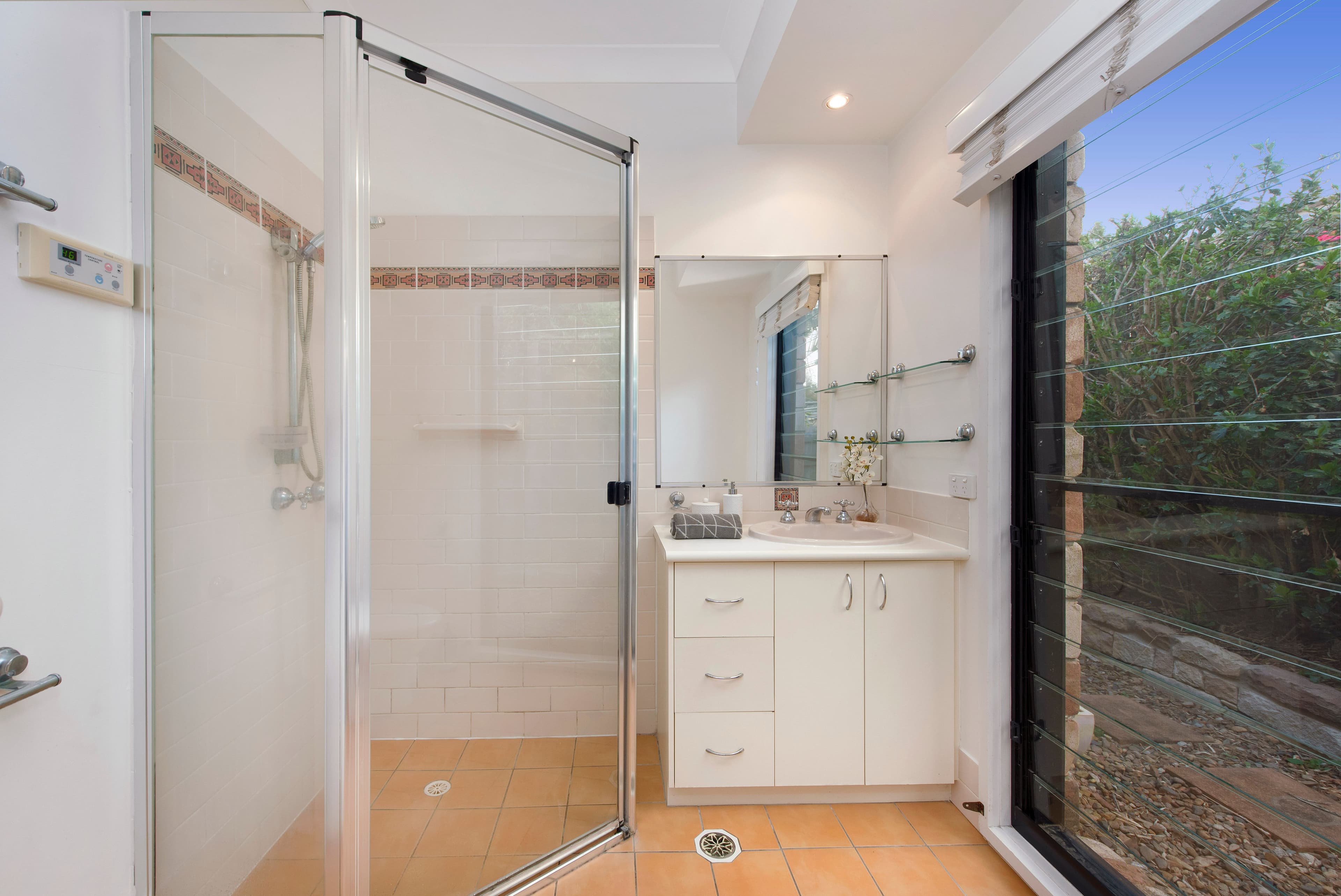 22 Grandview Place, Carindale QLD 4152, Carindale - Thumbnail 8
