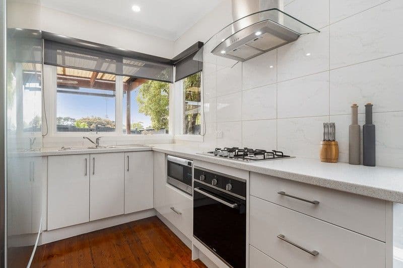 31 Nolan Street, Frankston VIC 3199, Frankston - Thumbnail 2