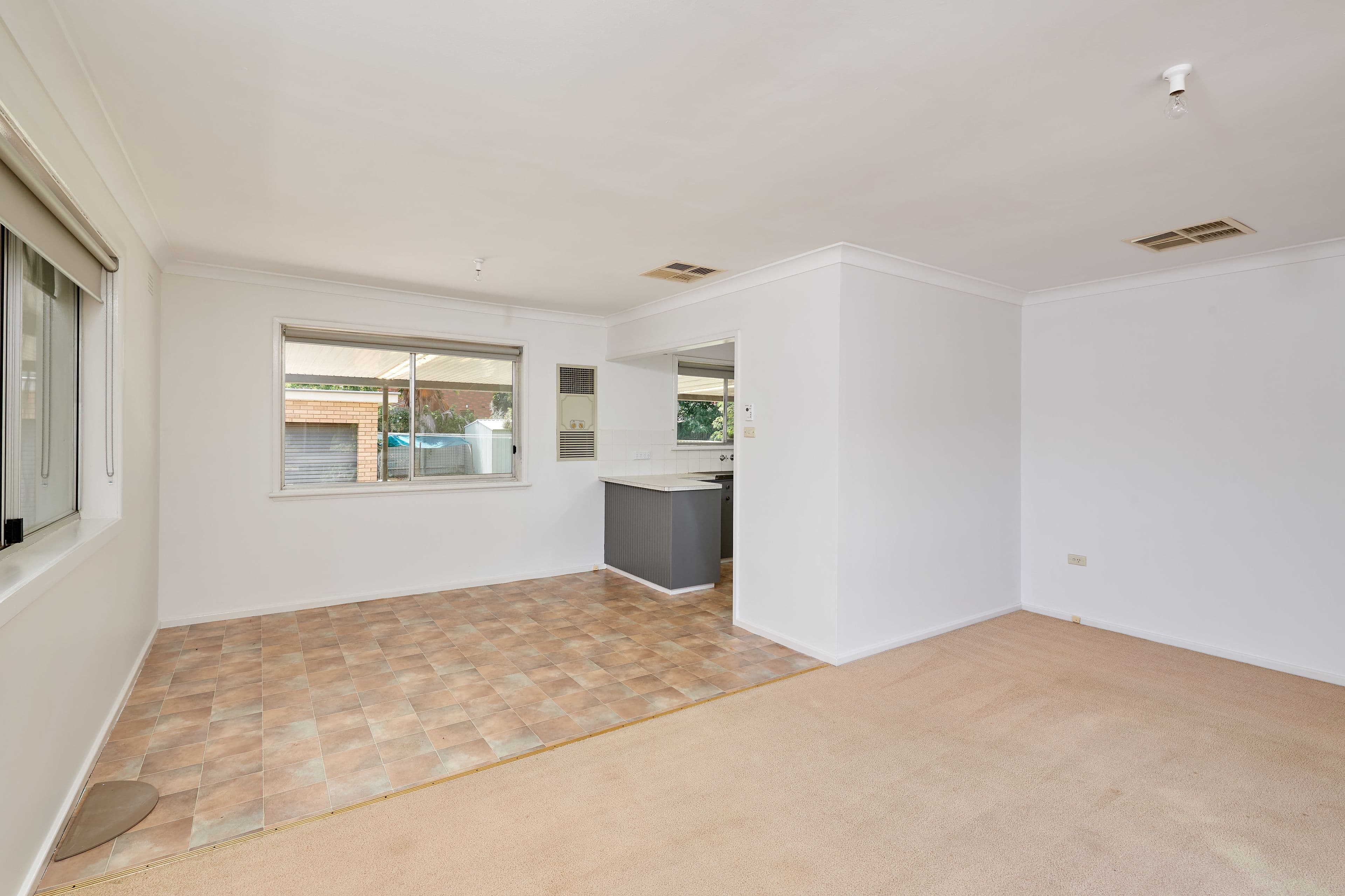 31 Waranga Avenue, Mount Austin NSW 2650, Mount Austin - Thumbnail 4