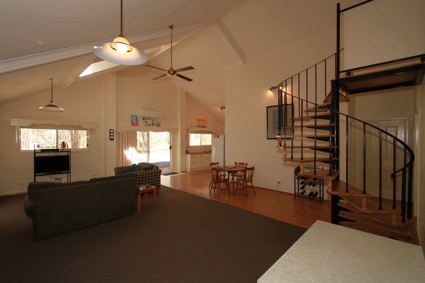 84 Warren Road, Heathcote VIC 3523, Heathcote - Thumbnail 5