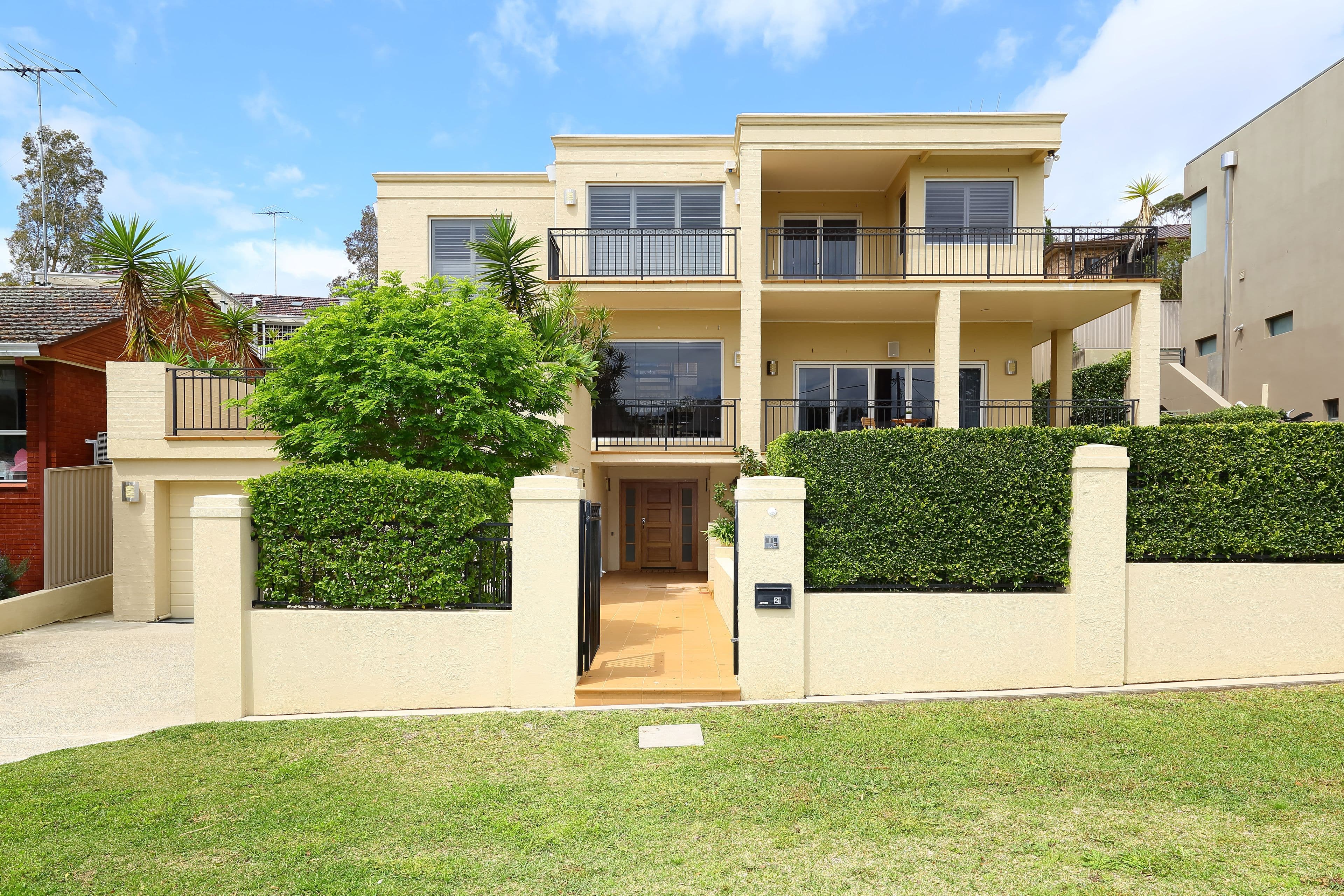 21 Llewellyn Street, Oatley - Image 1