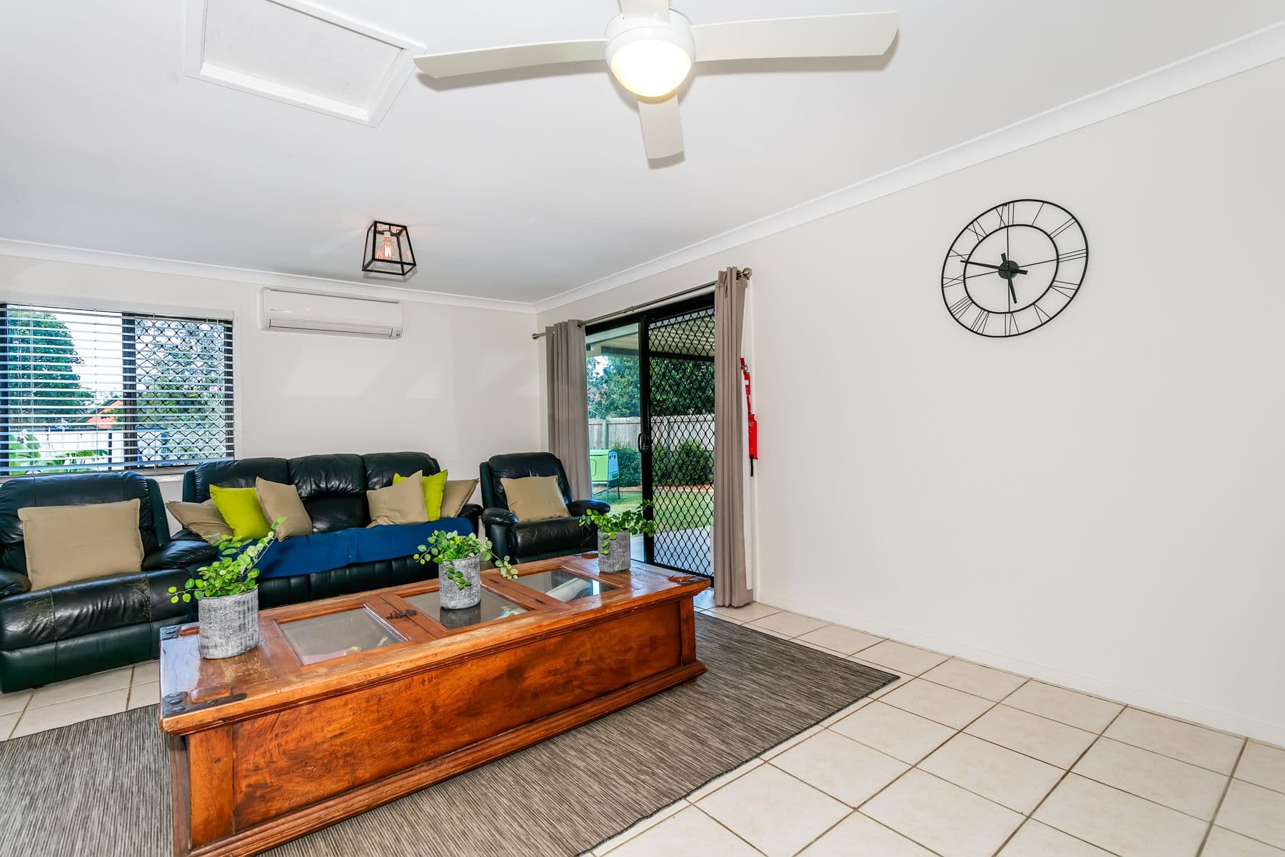 2 Lake Cootharaba Place, Logan Reserve QLD 4133, Logan Reserve - Thumbnail 3